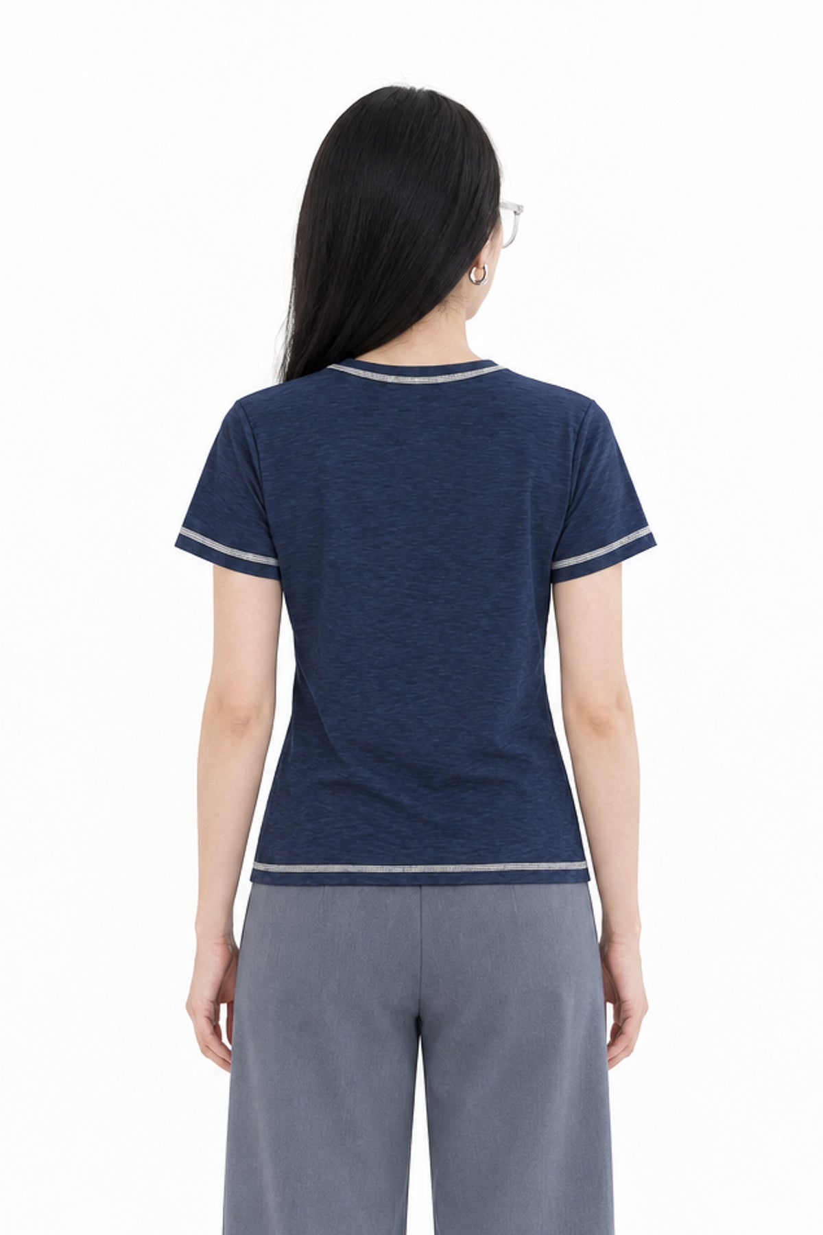 Contrast Stitch Crew Neck Tee in Navy+Cream