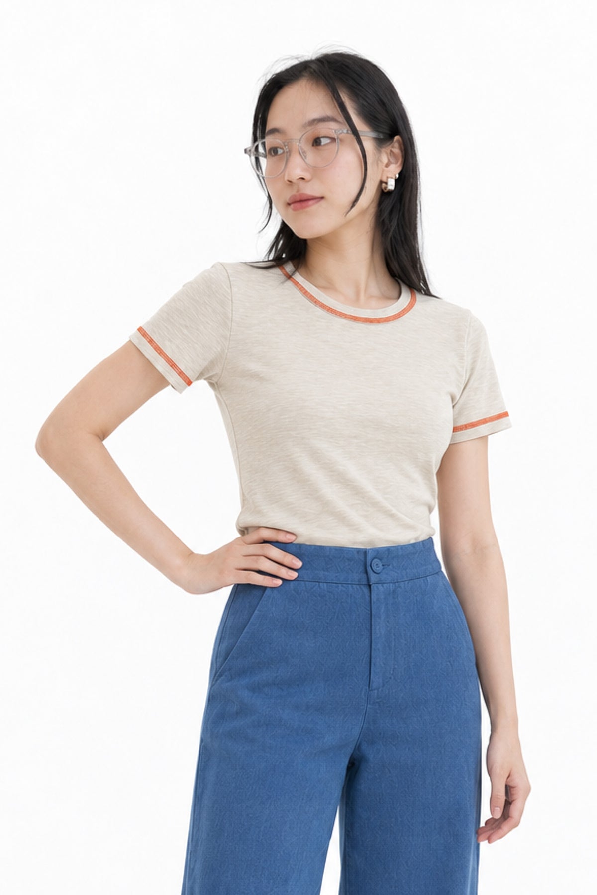 Contrast Stitch Crew Neck Tee in Beige+Orange