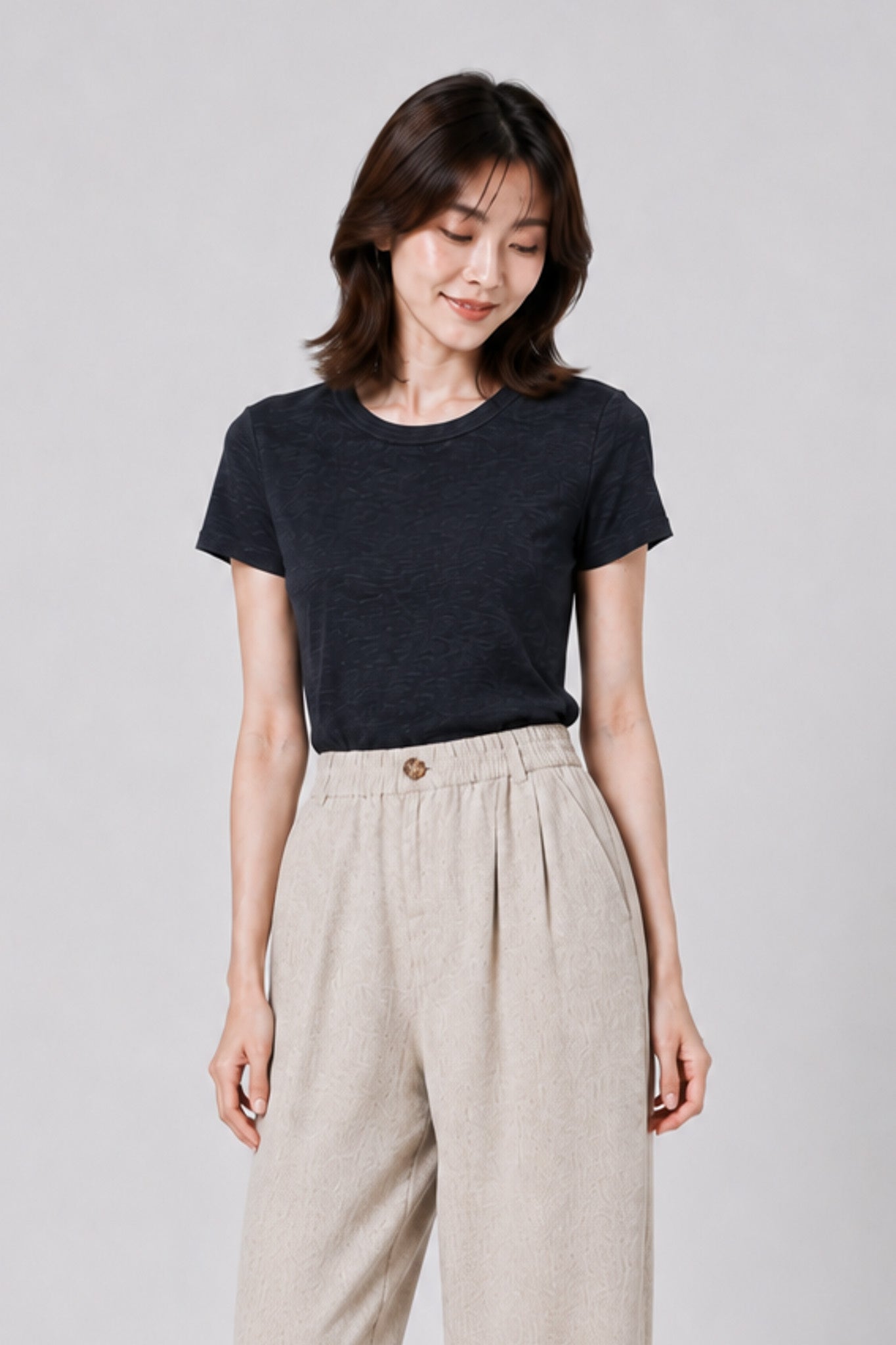 Essential Crew Neck T-shirt in Navy