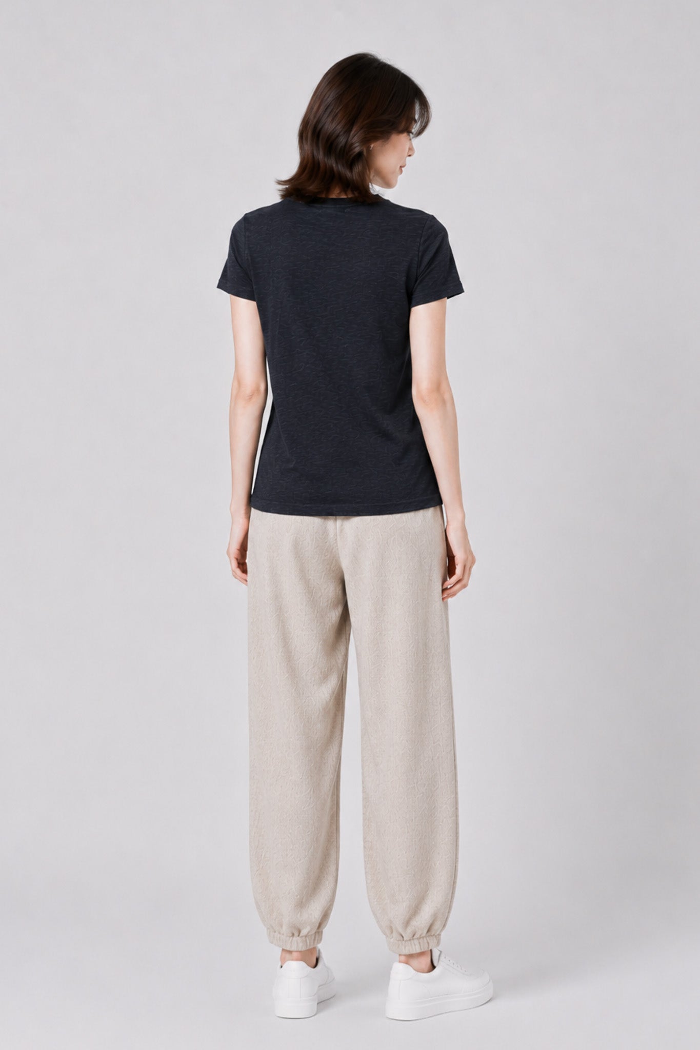 Essential Crew Neck T-shirt in Navy