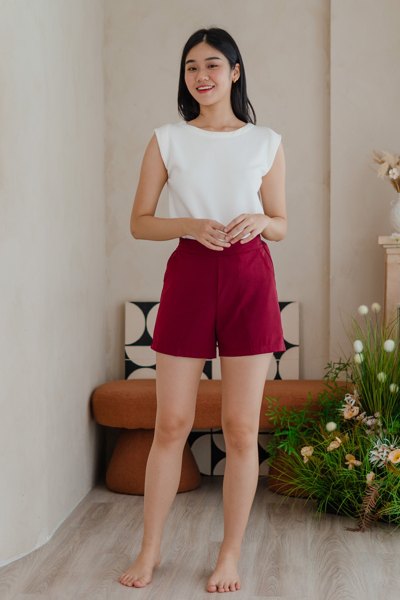 Yan Elasticised Shorts in Wine [ONLINE ONLY]