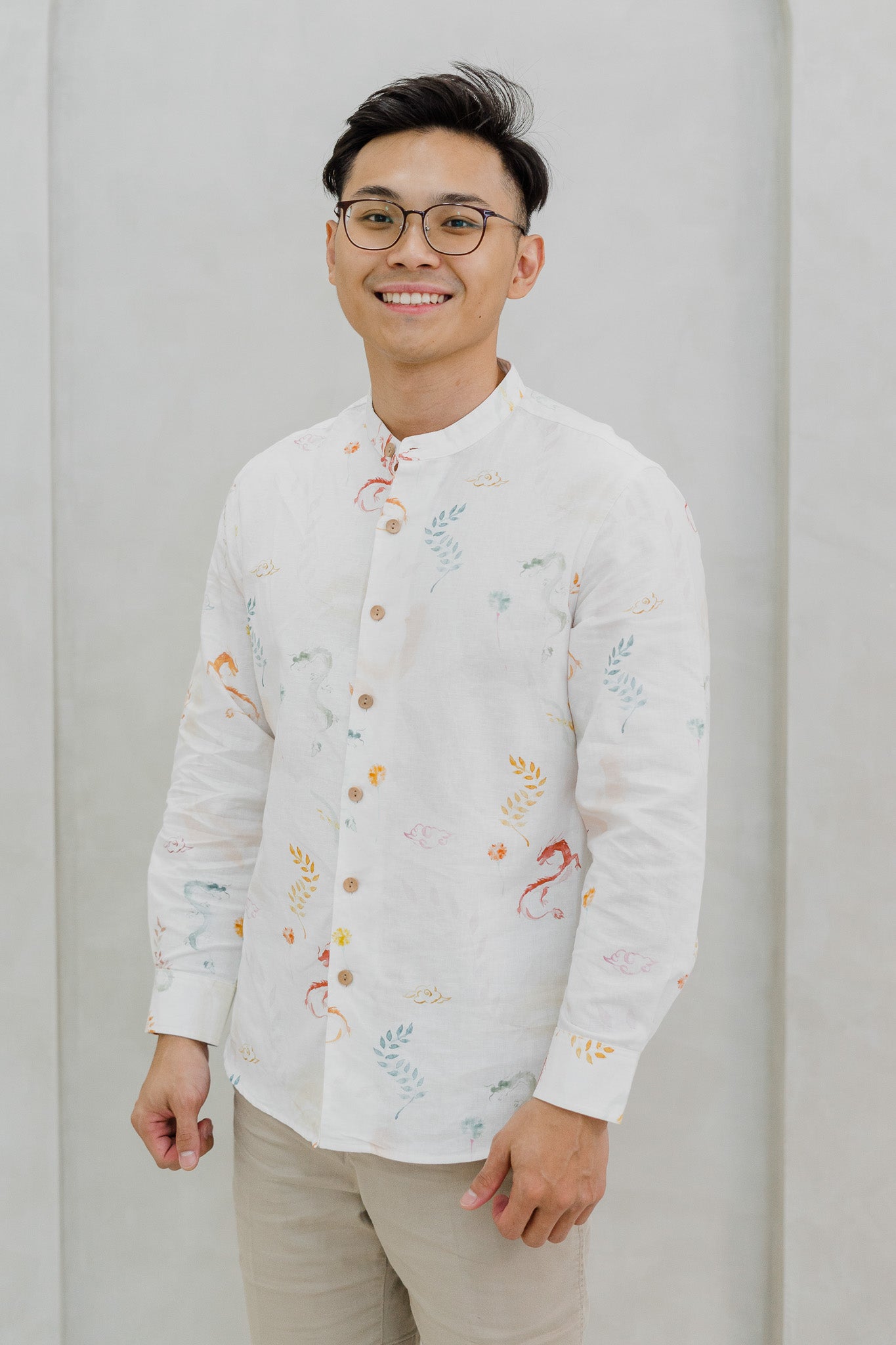 Winds Of Fortune Men's Long Sleeve Linen Shirt in Joy