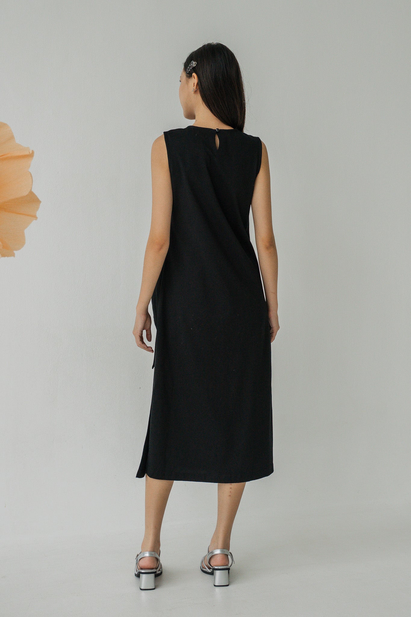 Knot Tie Sleeveless T-shirt Dress in Black
