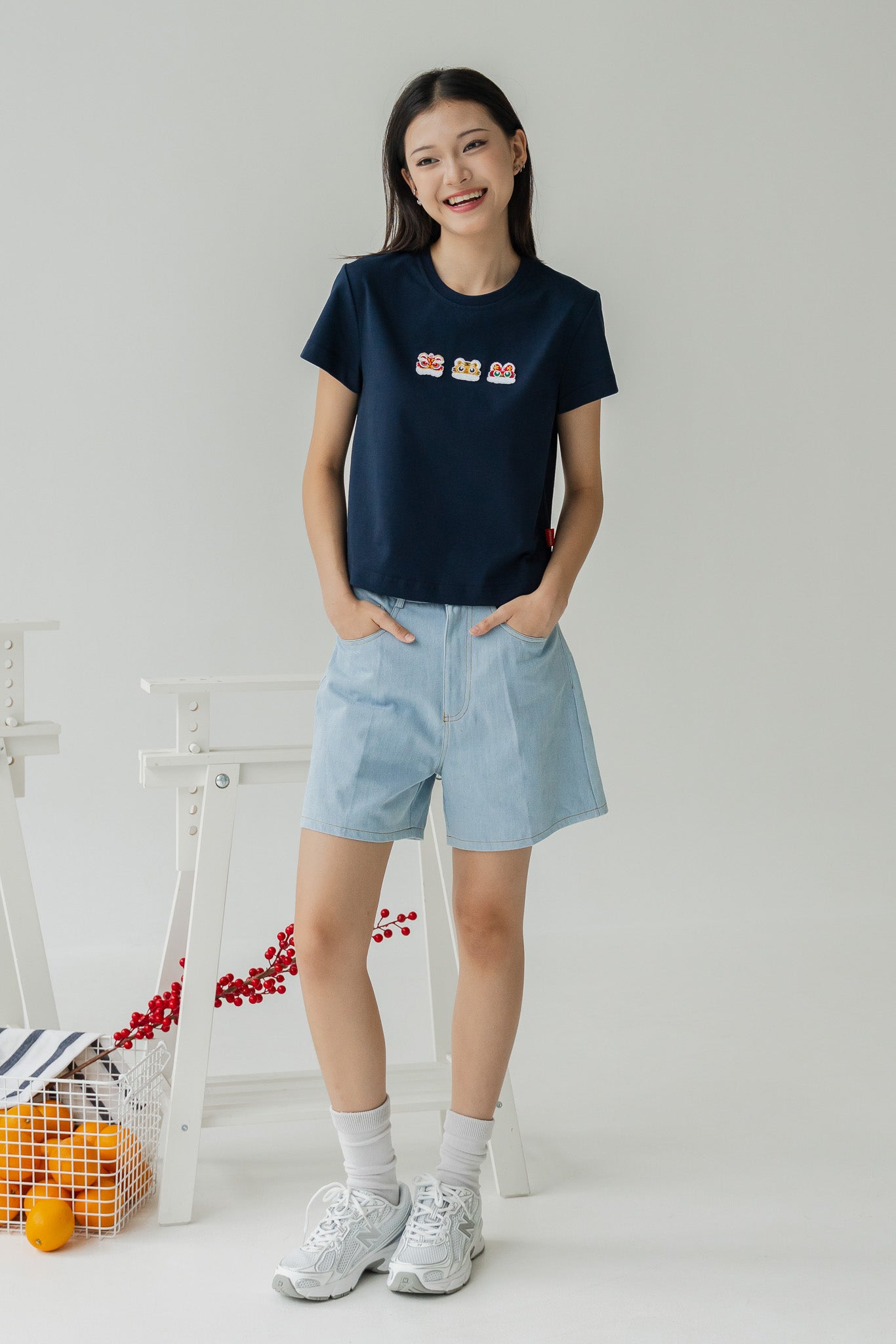Lucky Lion Women's Tee in Navy