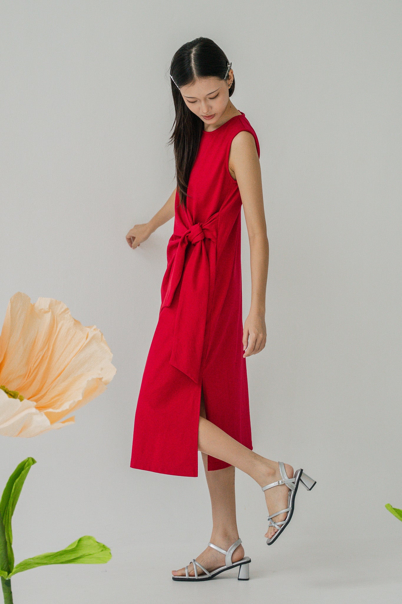 Knot Tie Sleeveless T-shirt Dress in Red