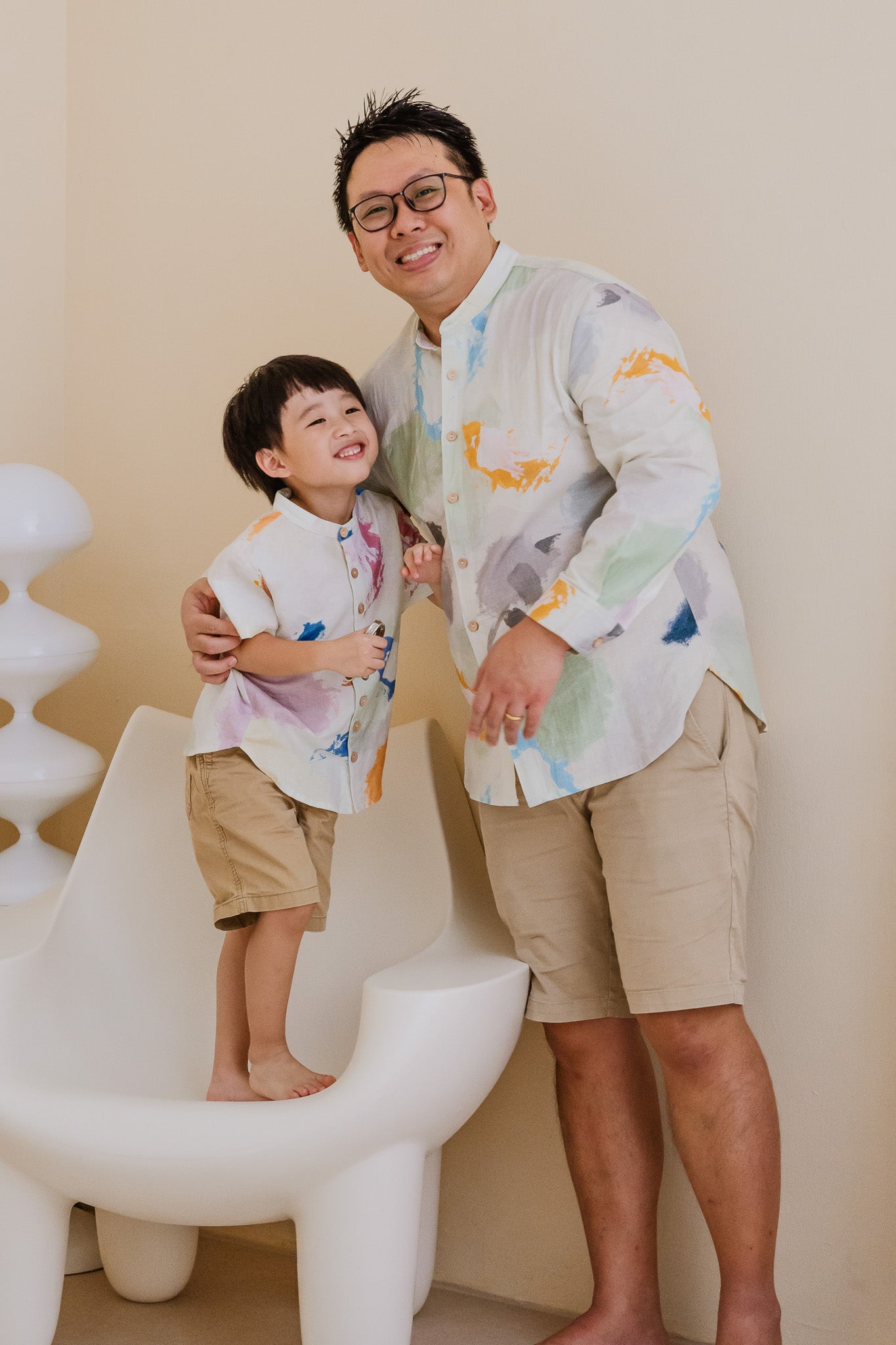 Life On A Canvas II Men's Long Sleeve Linen Shirt in Harmony