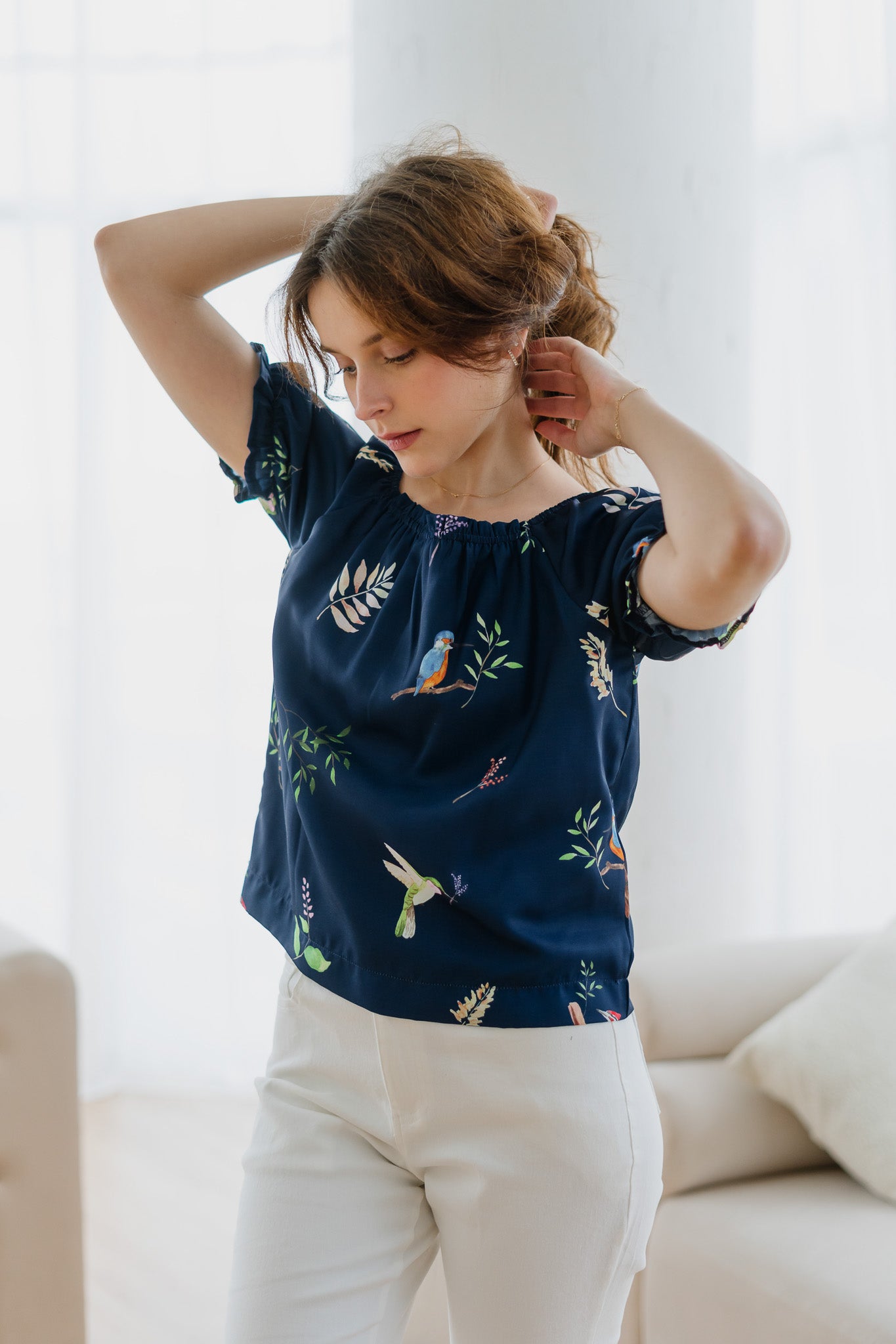 Birds Of Paradise Sleeved Blouse in Heron