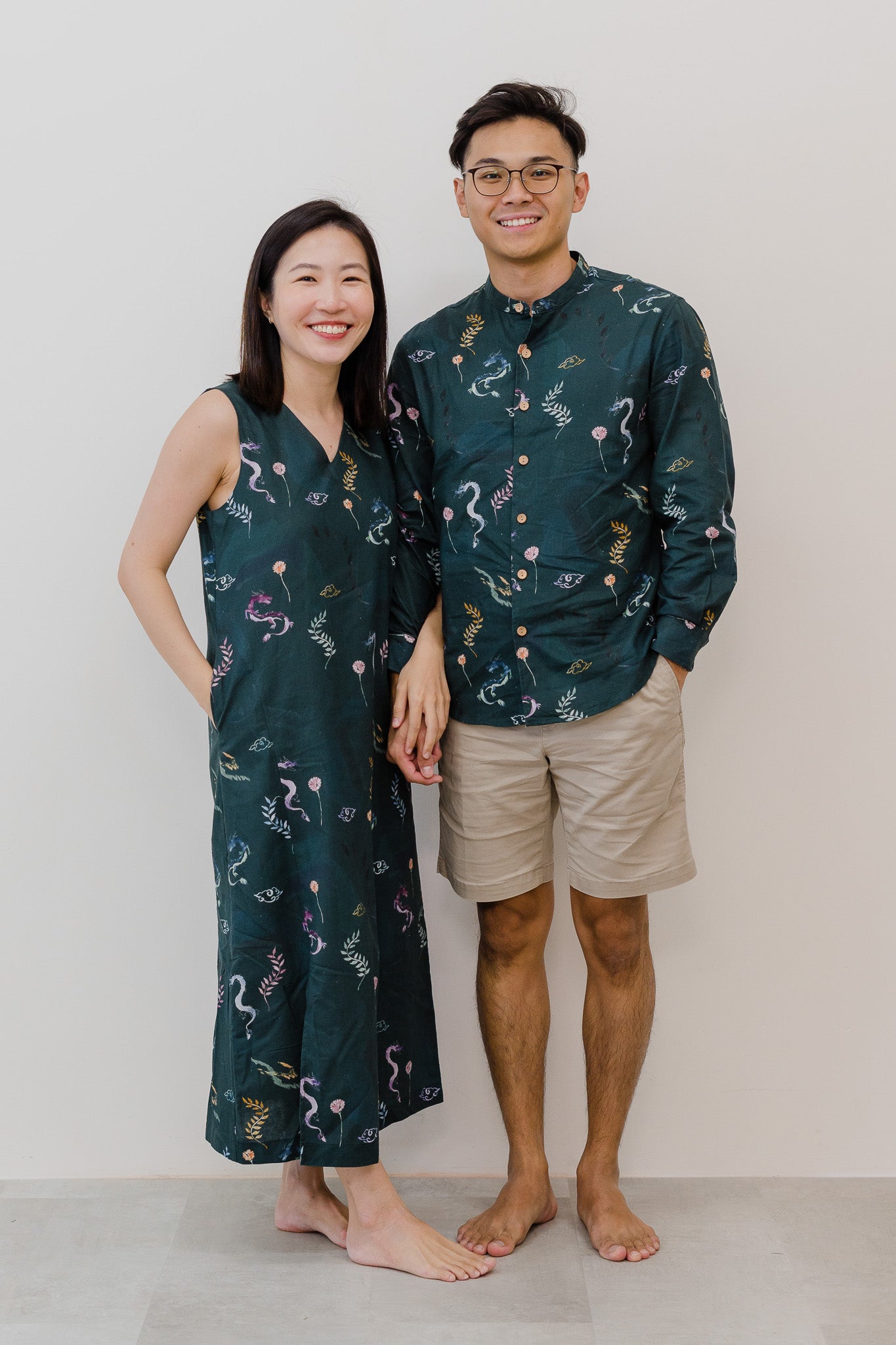 Winds Of Fortune Men's Long Sleeve Linen Shirt in Abundance