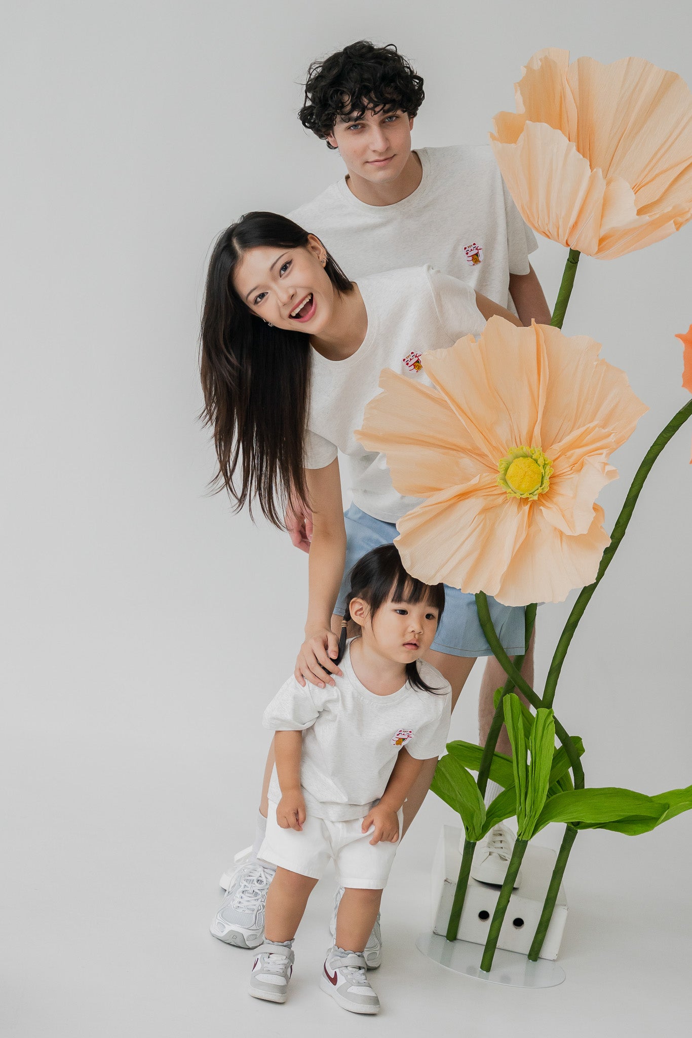 Fortune Cat Kid's Tee in Light Gray