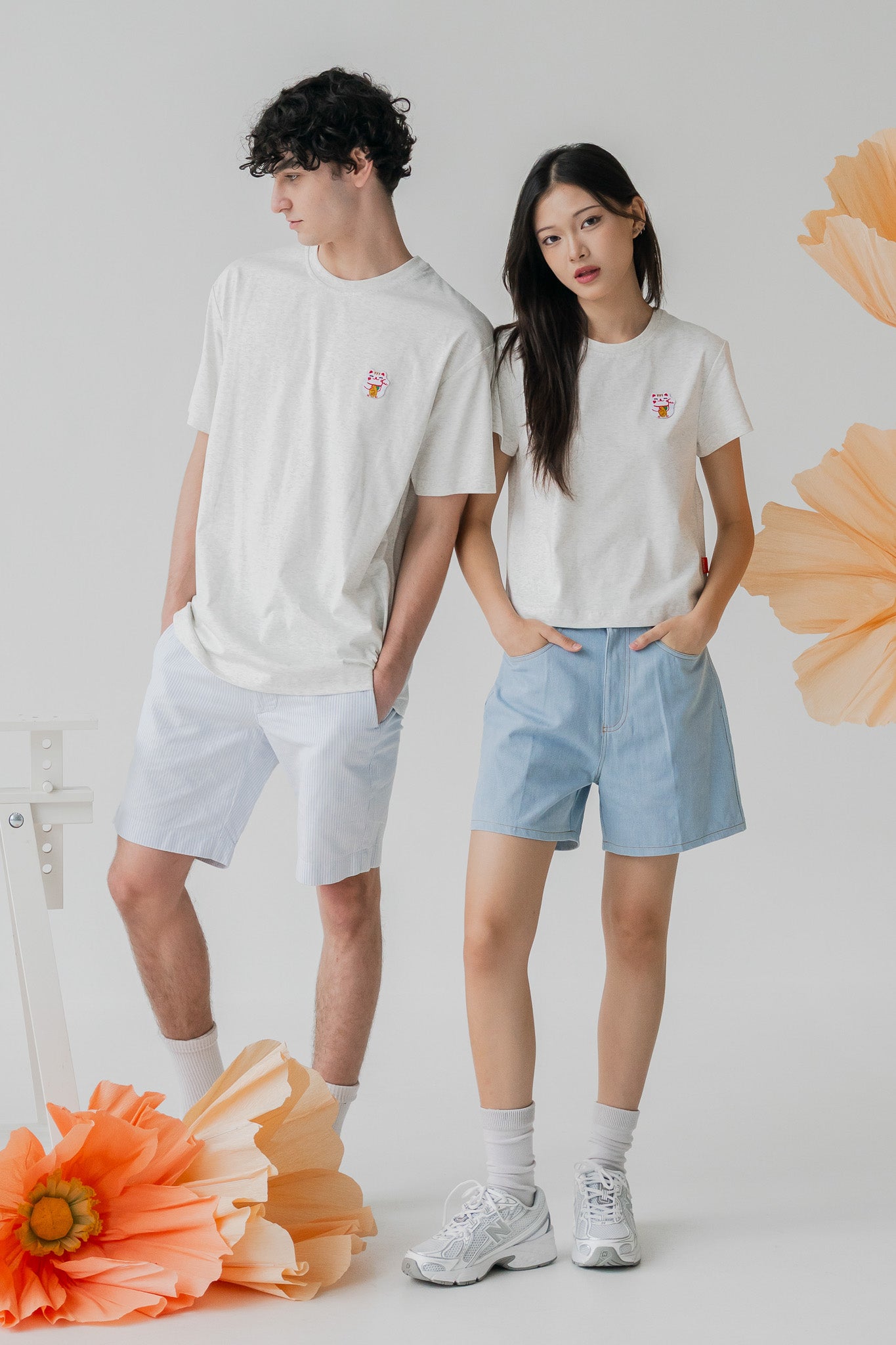 Fortune Cat Men's Tee in Light Gray
