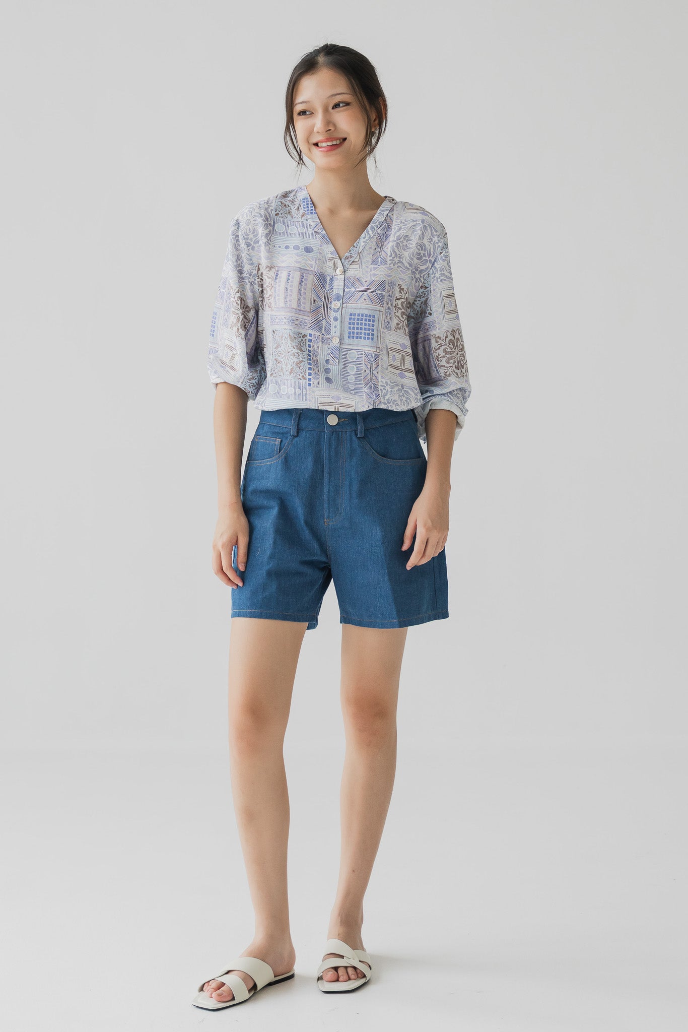 Mom Fit Denim Shorts in Mid Wash