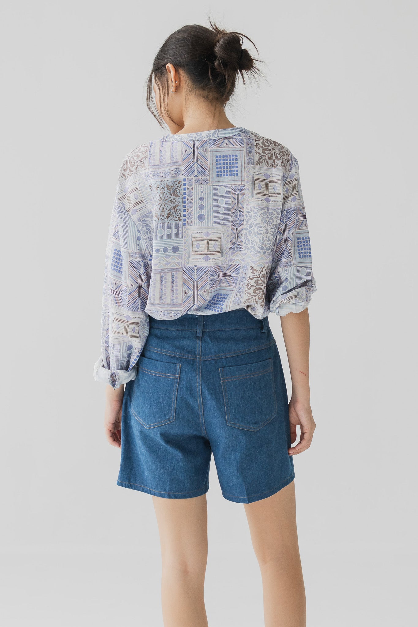 Mom Fit Denim Shorts in Mid Wash