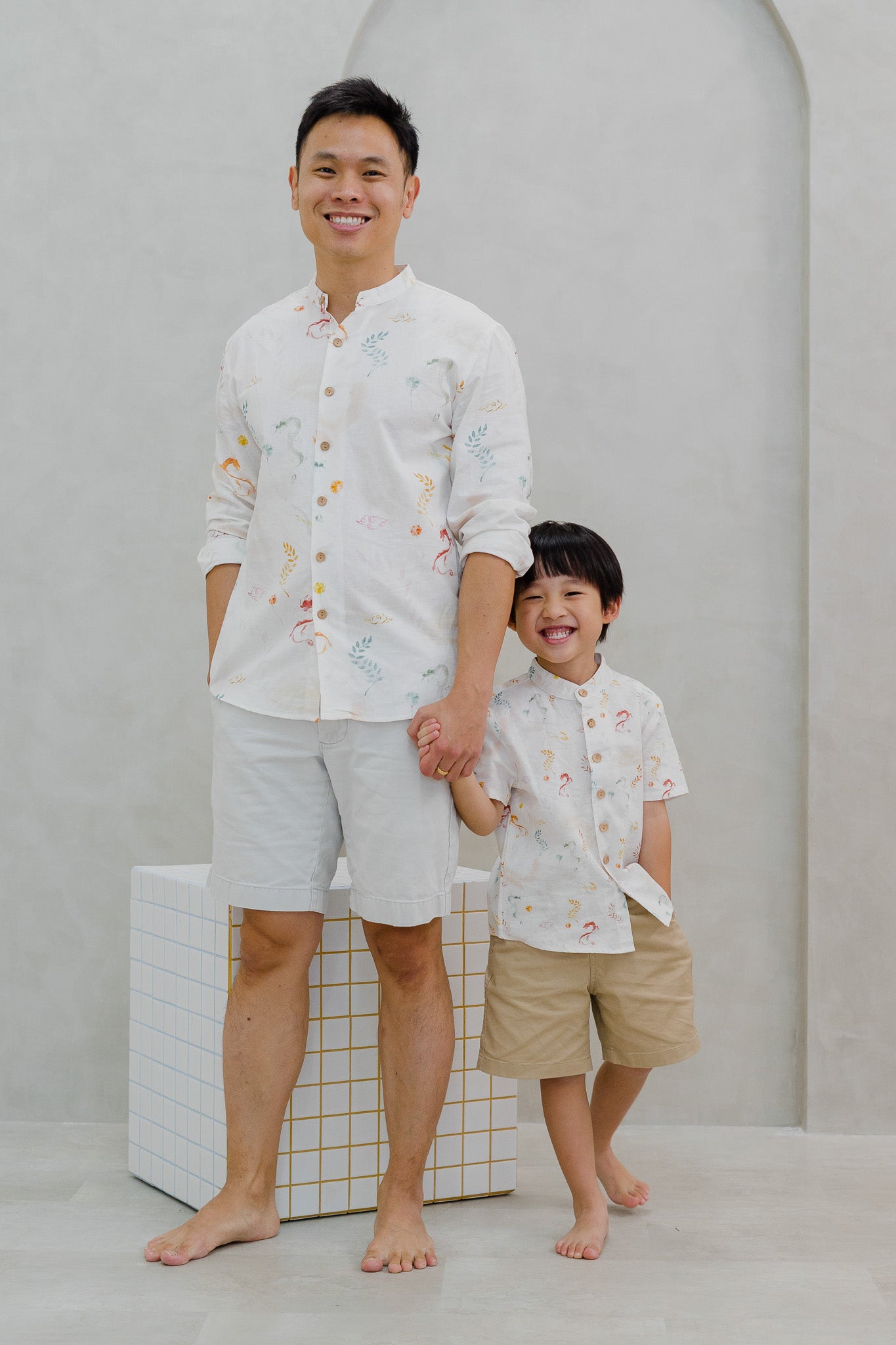 Winds Of Fortune Men's Long Sleeve Linen Shirt in Joy