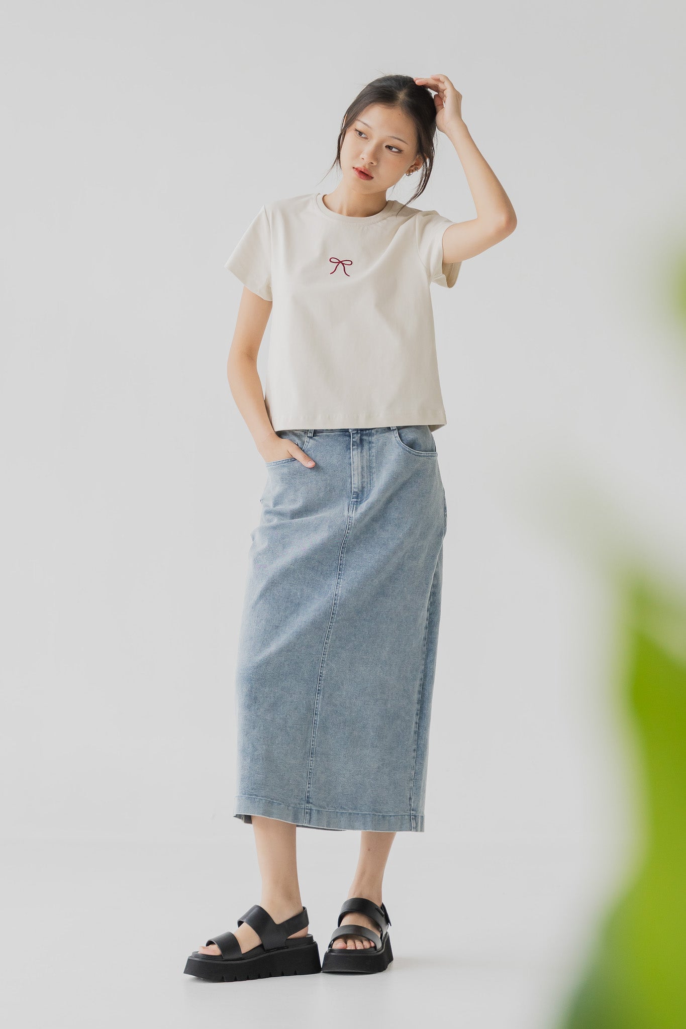 Back Slit Midaxi Denim Skirt in Light Wash