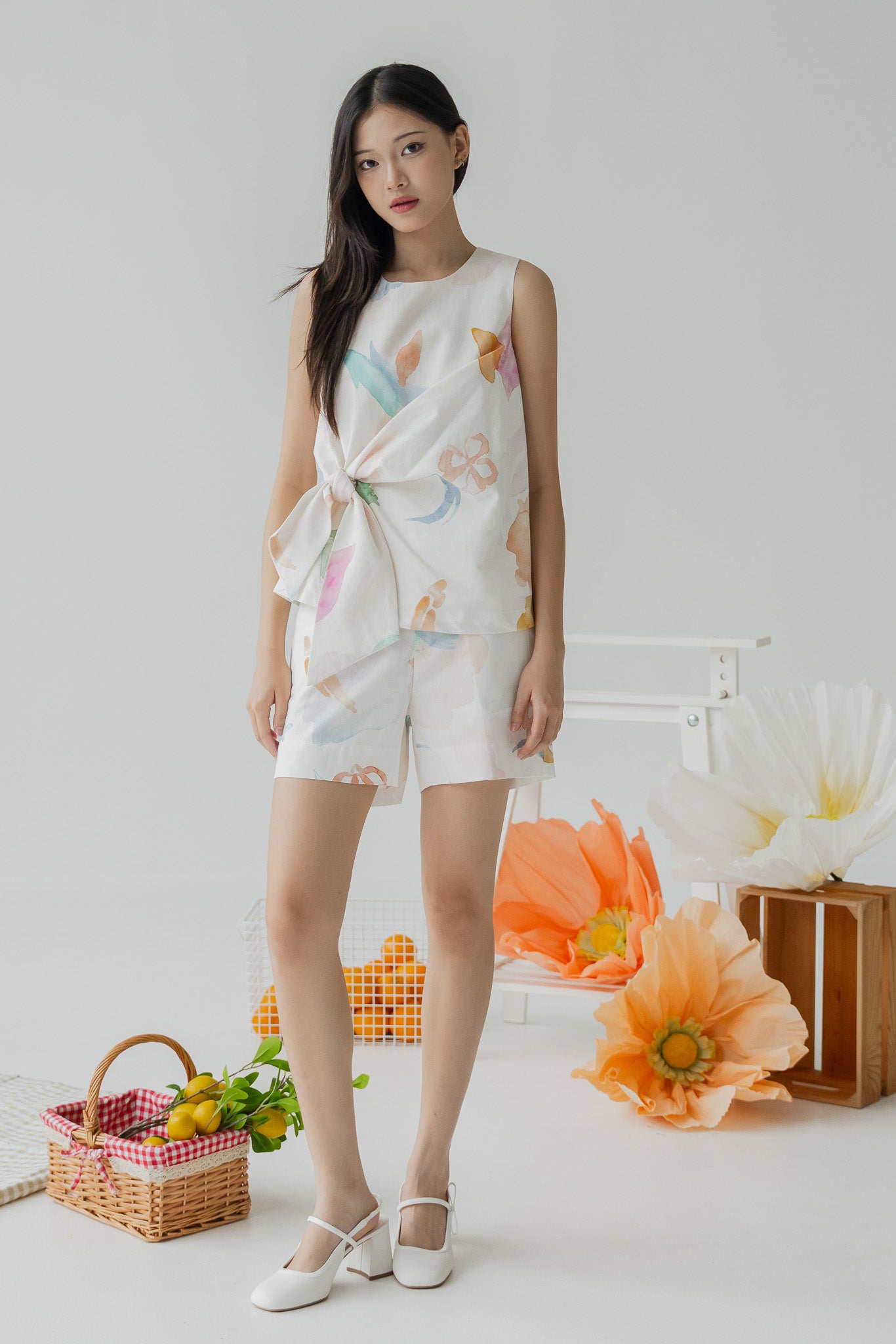 Garden of Eden Knot Tie Linen Blouse