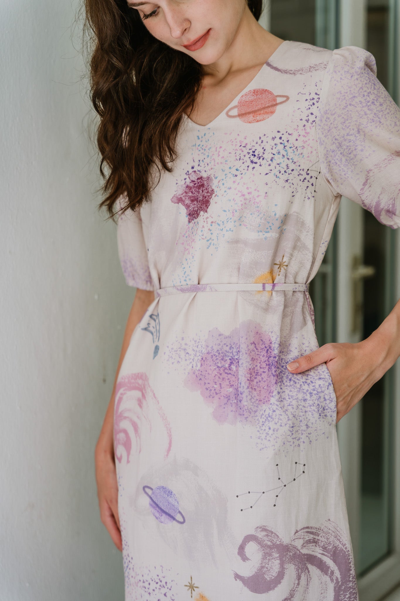 Constellations Sleeved Midi Linen Dress in Aurora