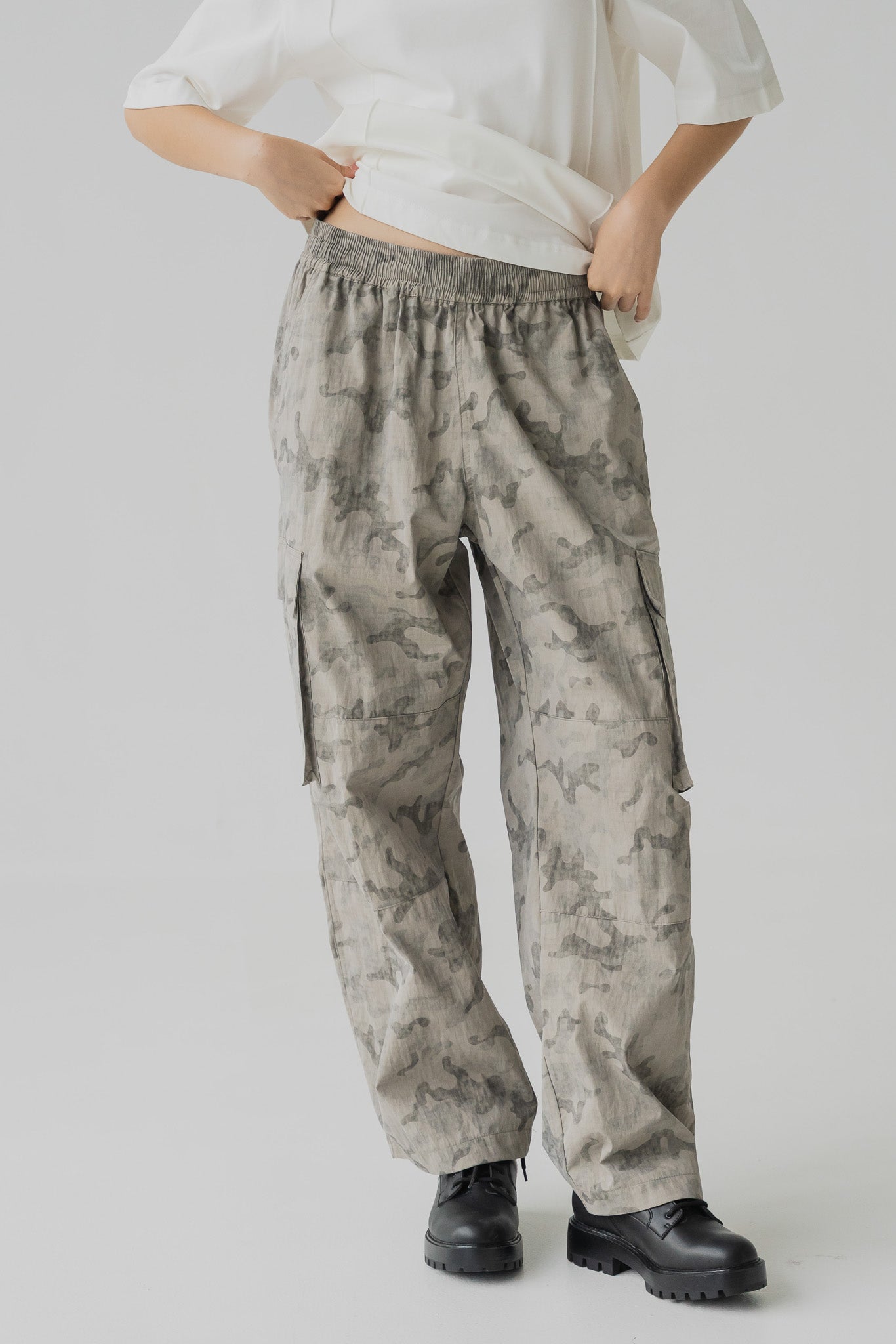 Camo Utility Pants in Gray