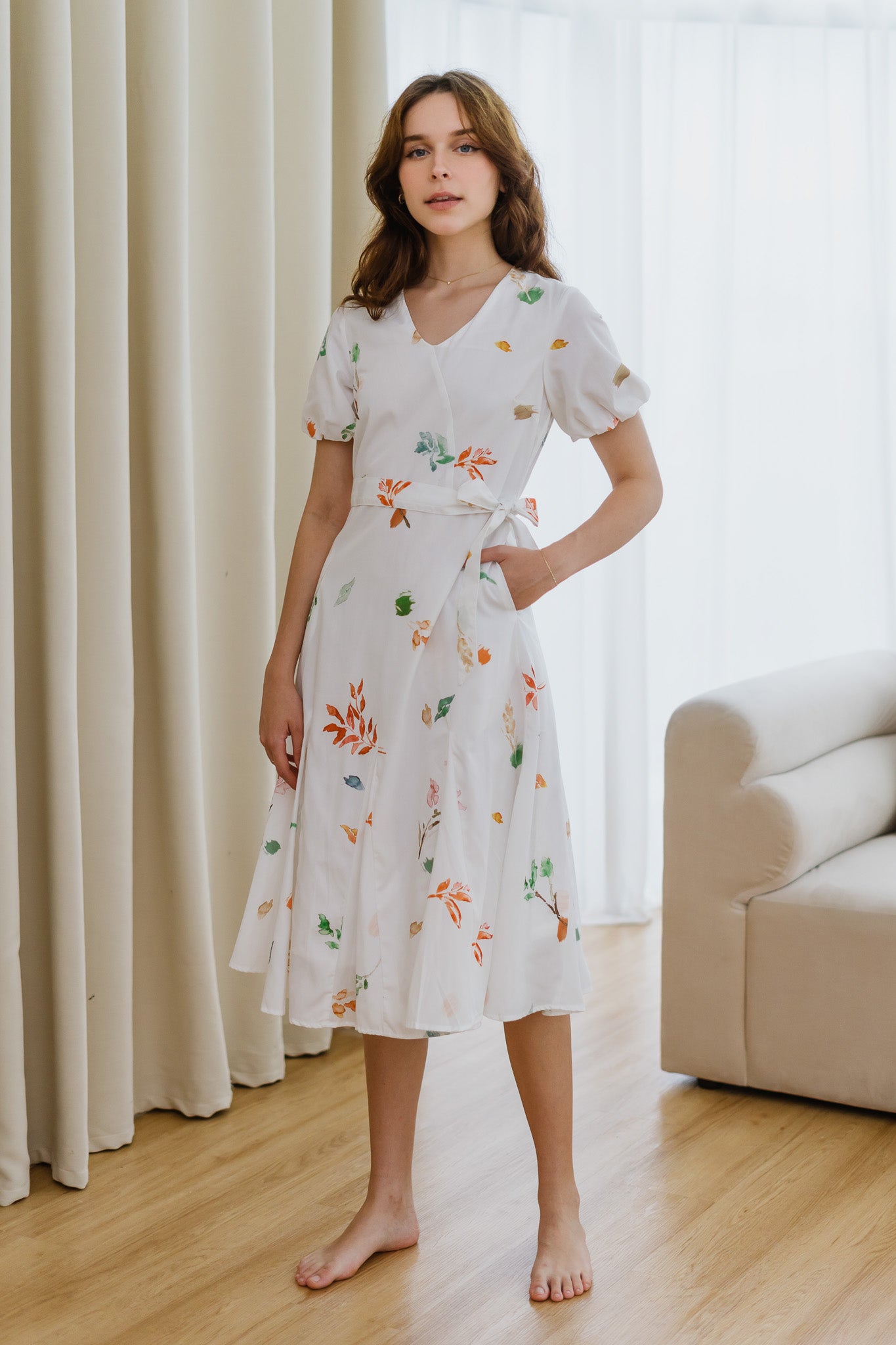 Fall In Love Sleeved Midaxi Dress in Glow