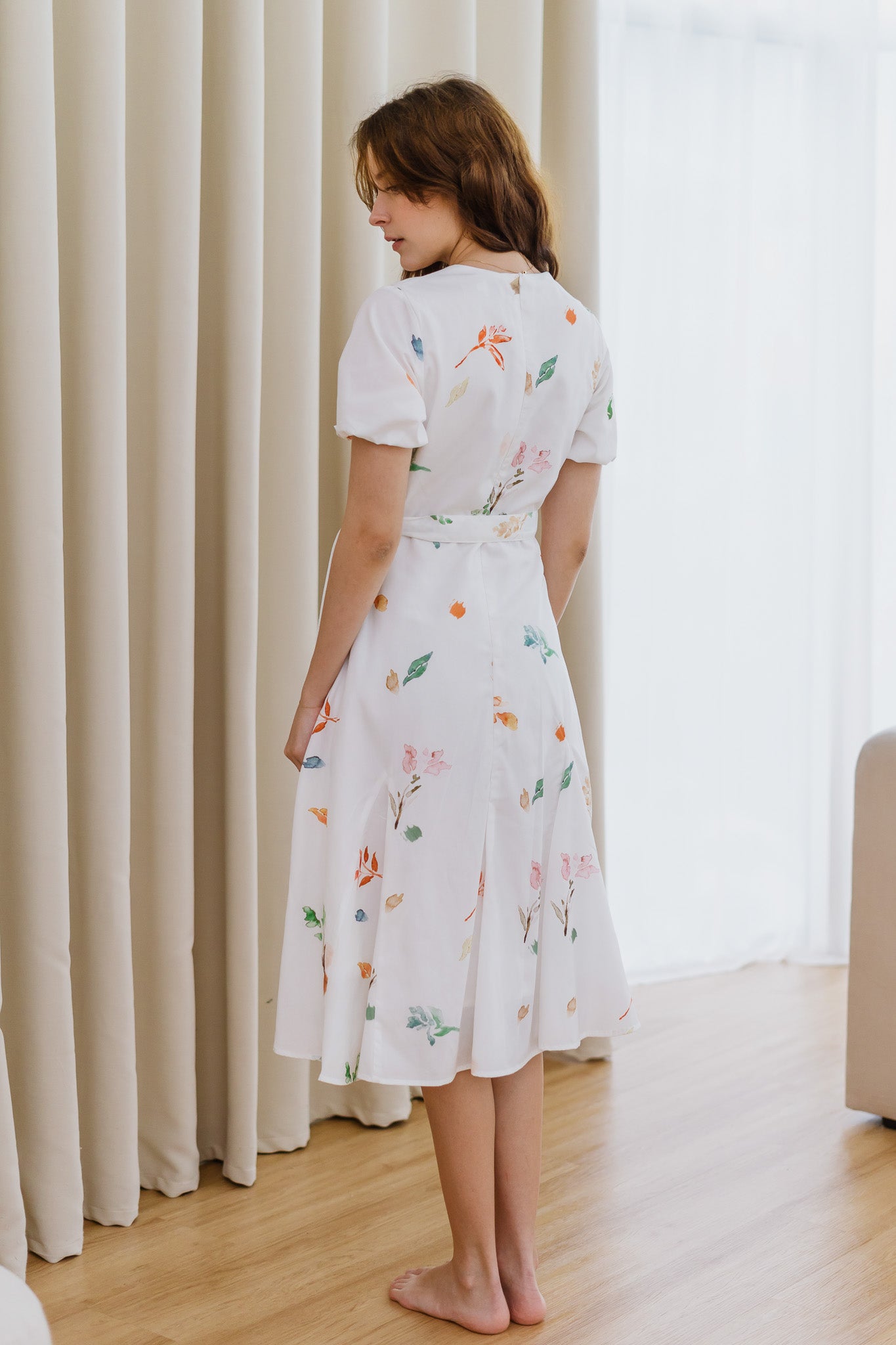 Fall In Love Sleeved Midaxi Dress in Glow