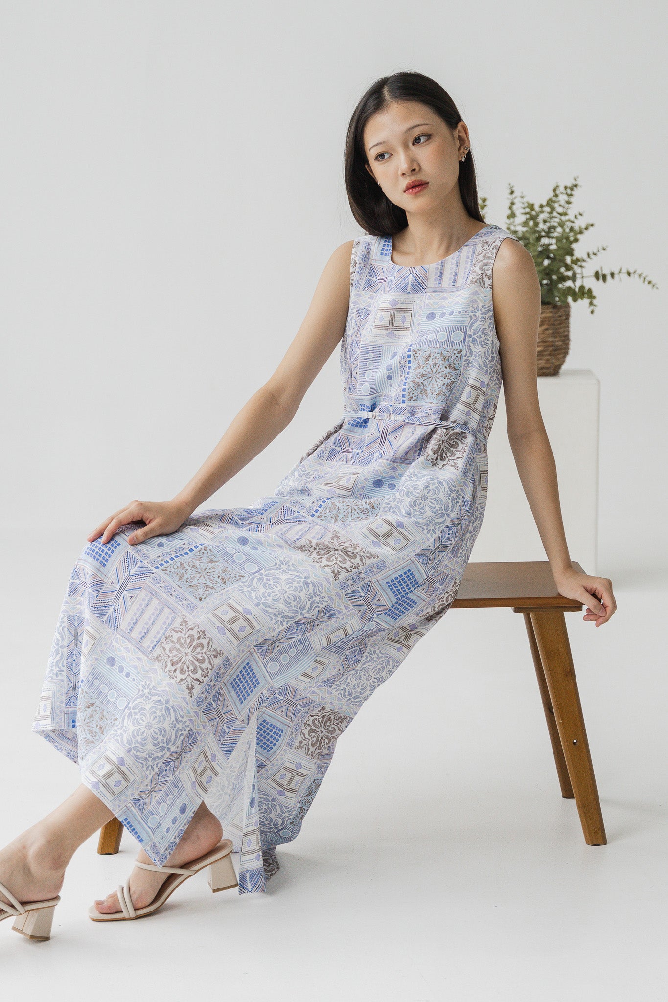 Ayra Printed Two-way Midaxi Dress in Blue