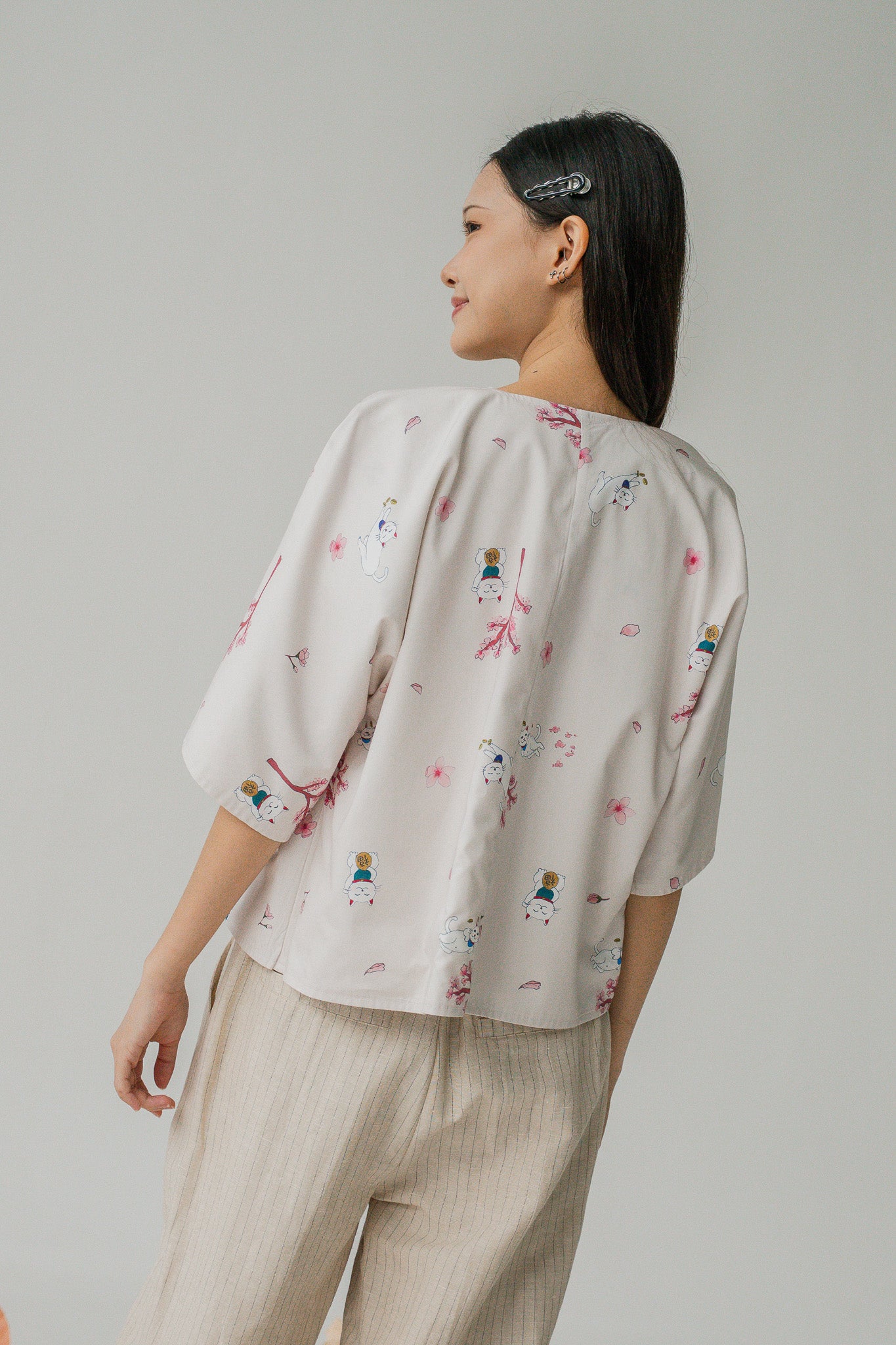 Fortune In Bloom Two-way Kimono in Shiro/Kinako