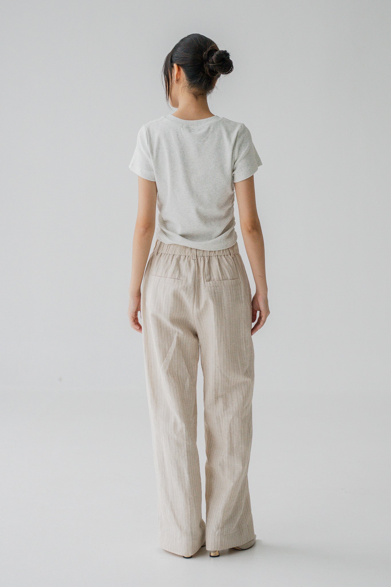 Comfy Ruched Ribbed Cropped Tee in Light Gray