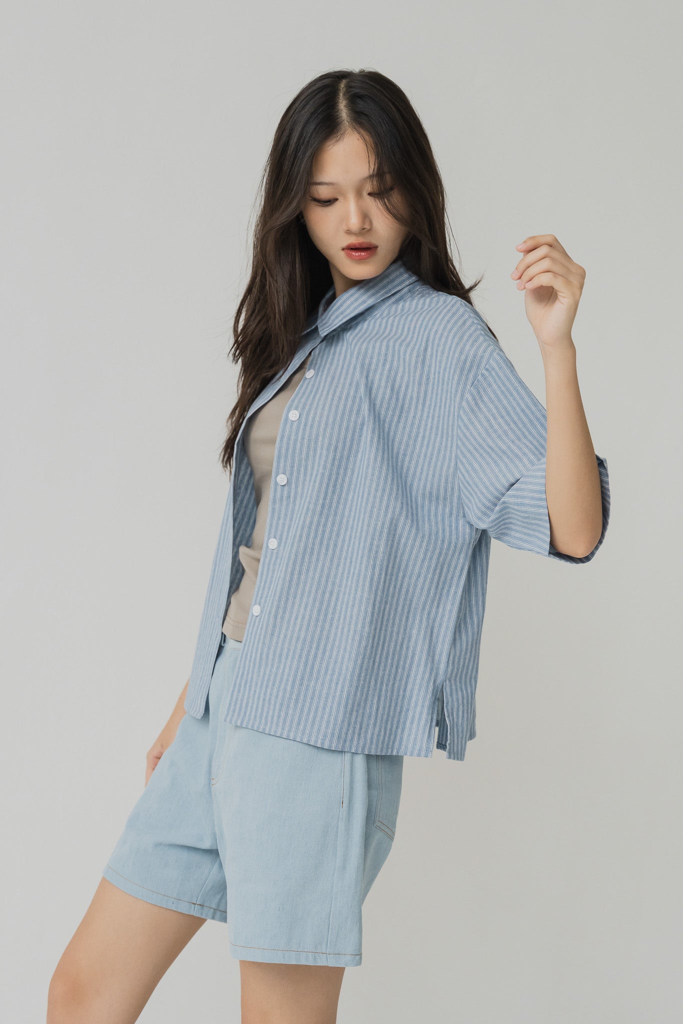 Off-duty Linen Striped Shirt in Blue