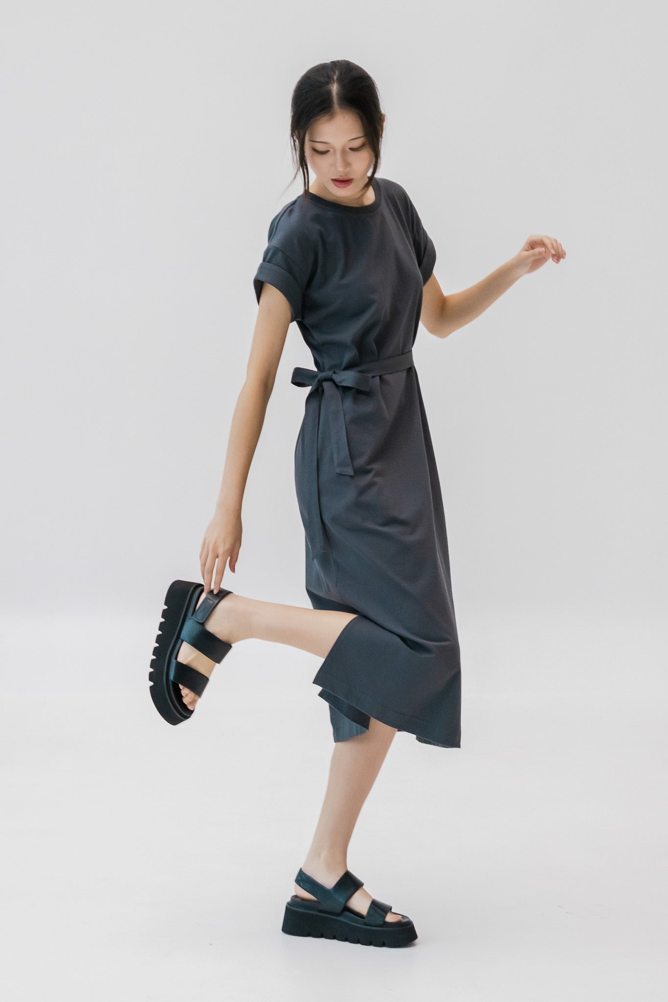 Astrid Jersey Dress in Dark Gray