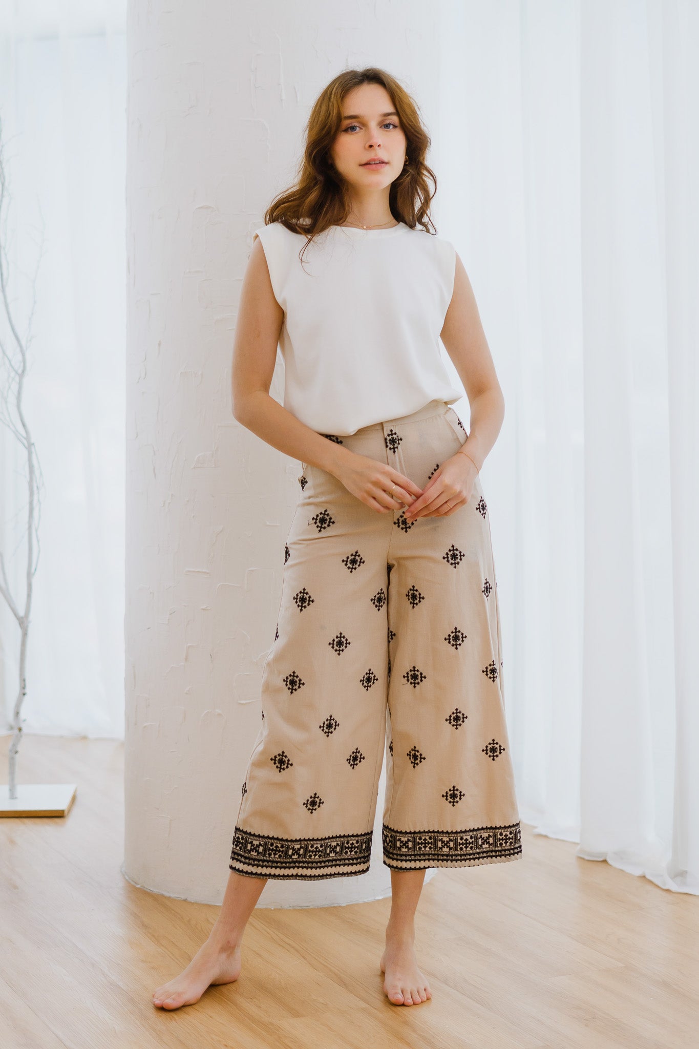 Mirador Aztec Embroidery Linen Pants in Beige