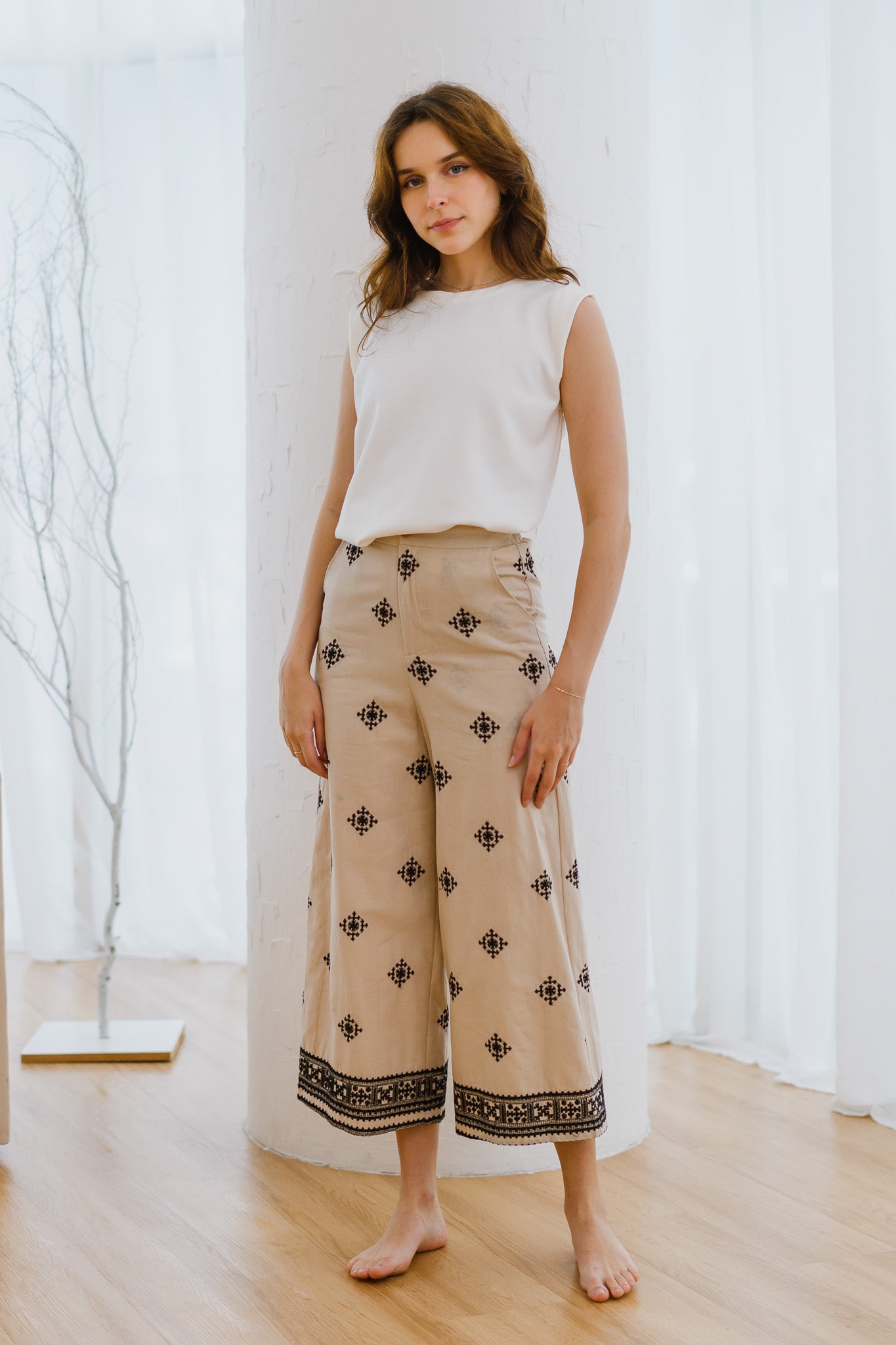 Mirador Aztec Embroidery Linen Pants in Beige
