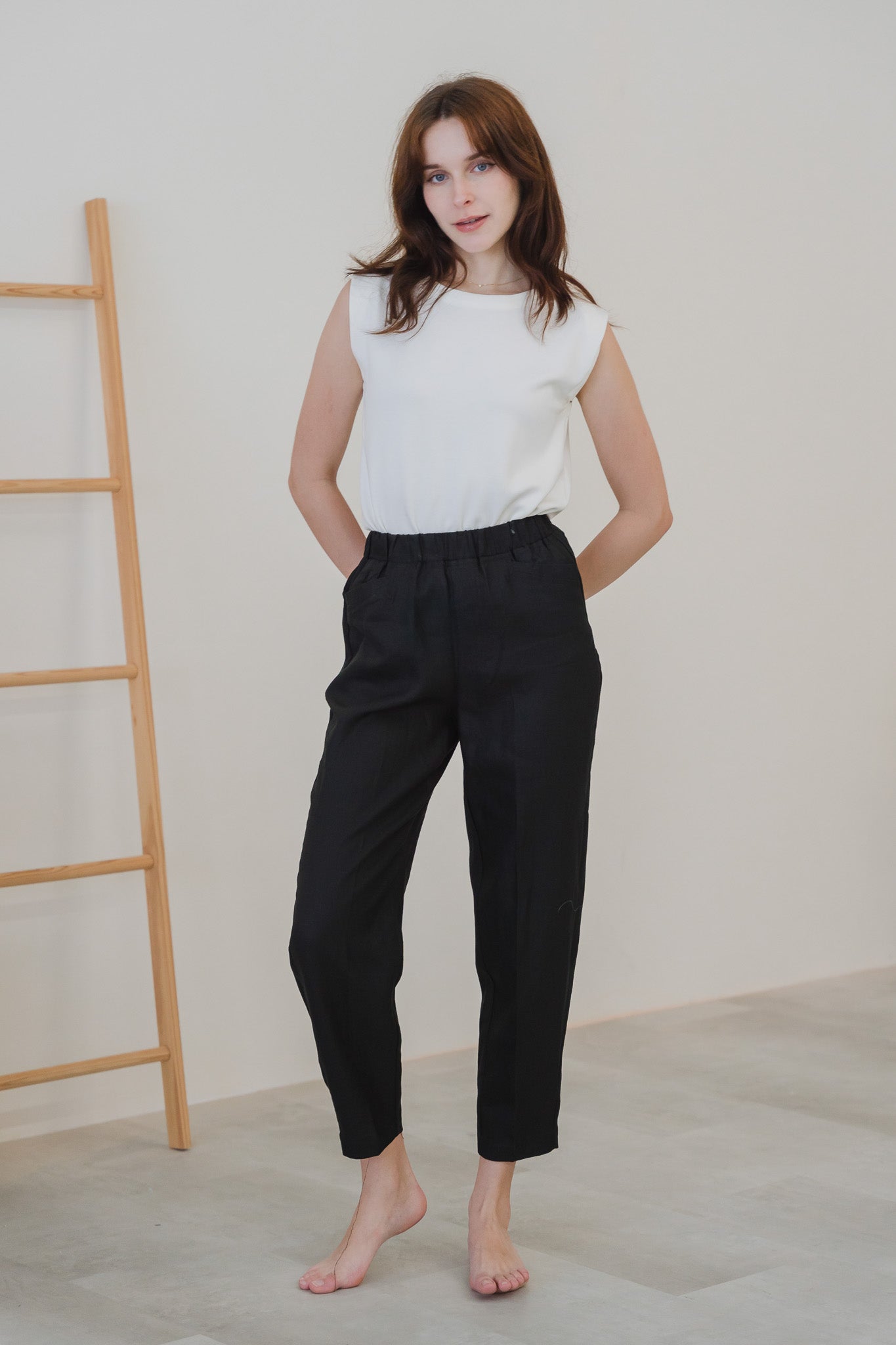 Core Essentials Linen Pants in Black