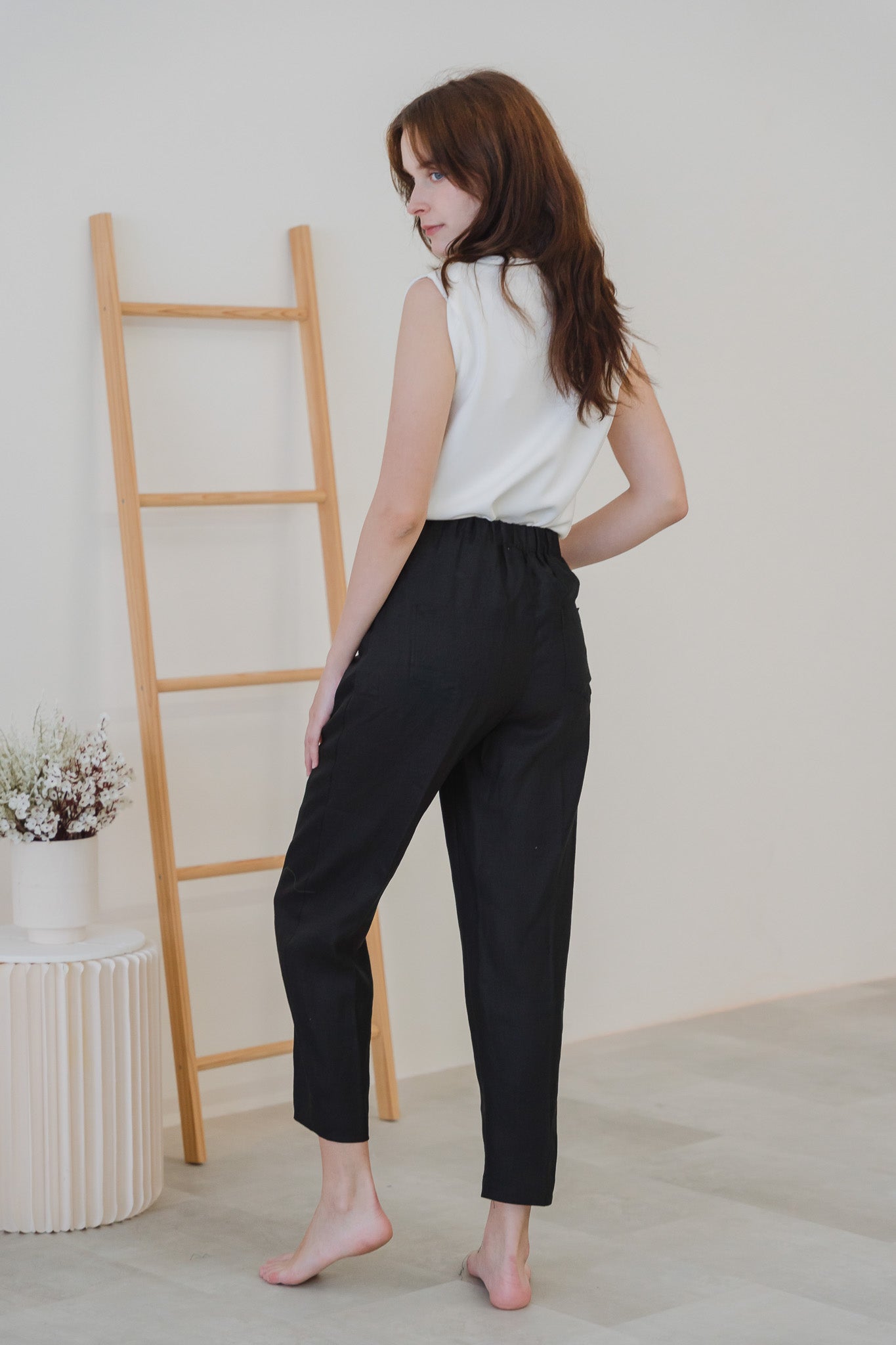 Core Essentials Linen Pants in Black