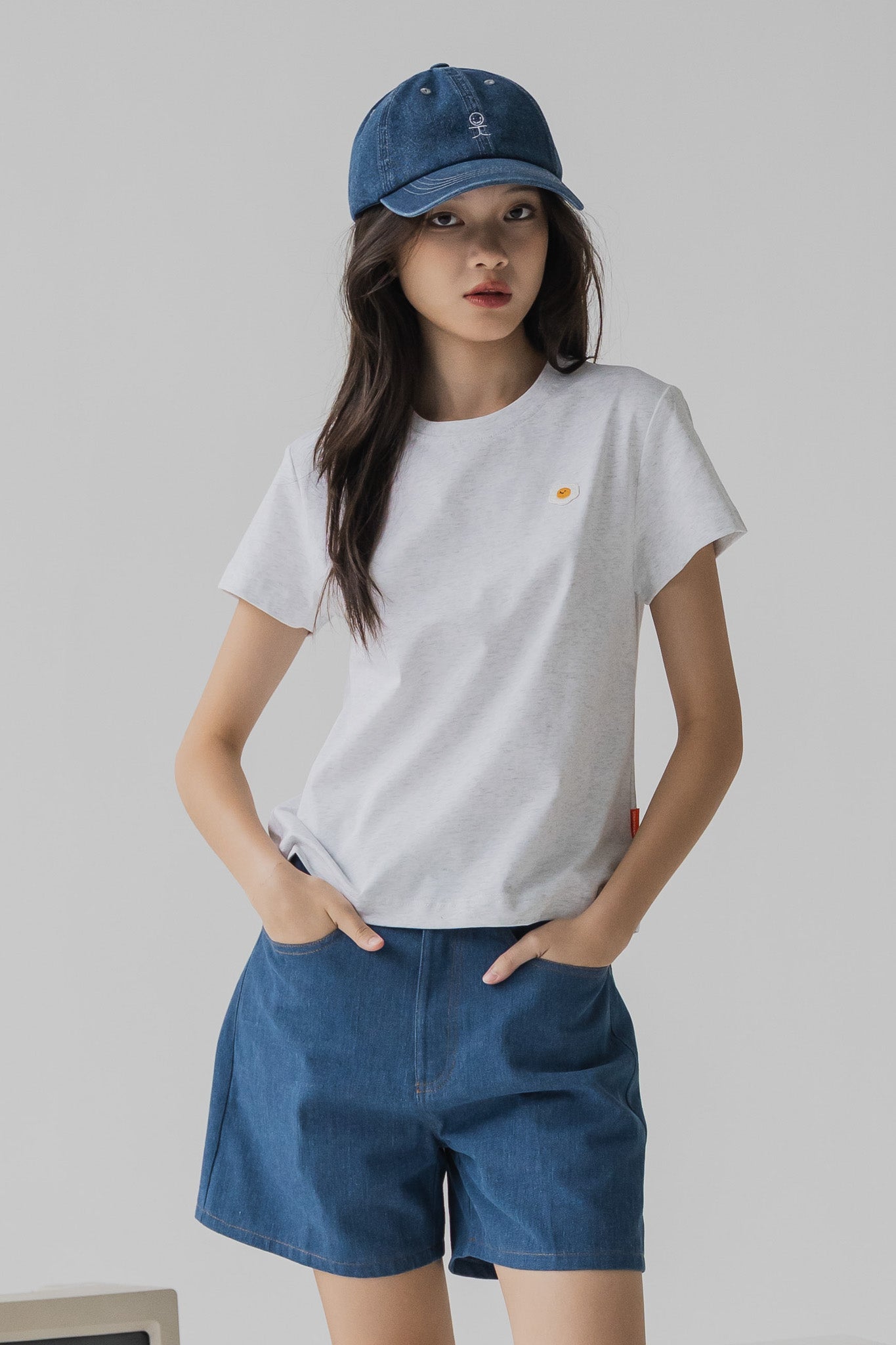 Sunny Side Up Tee in Light Gray