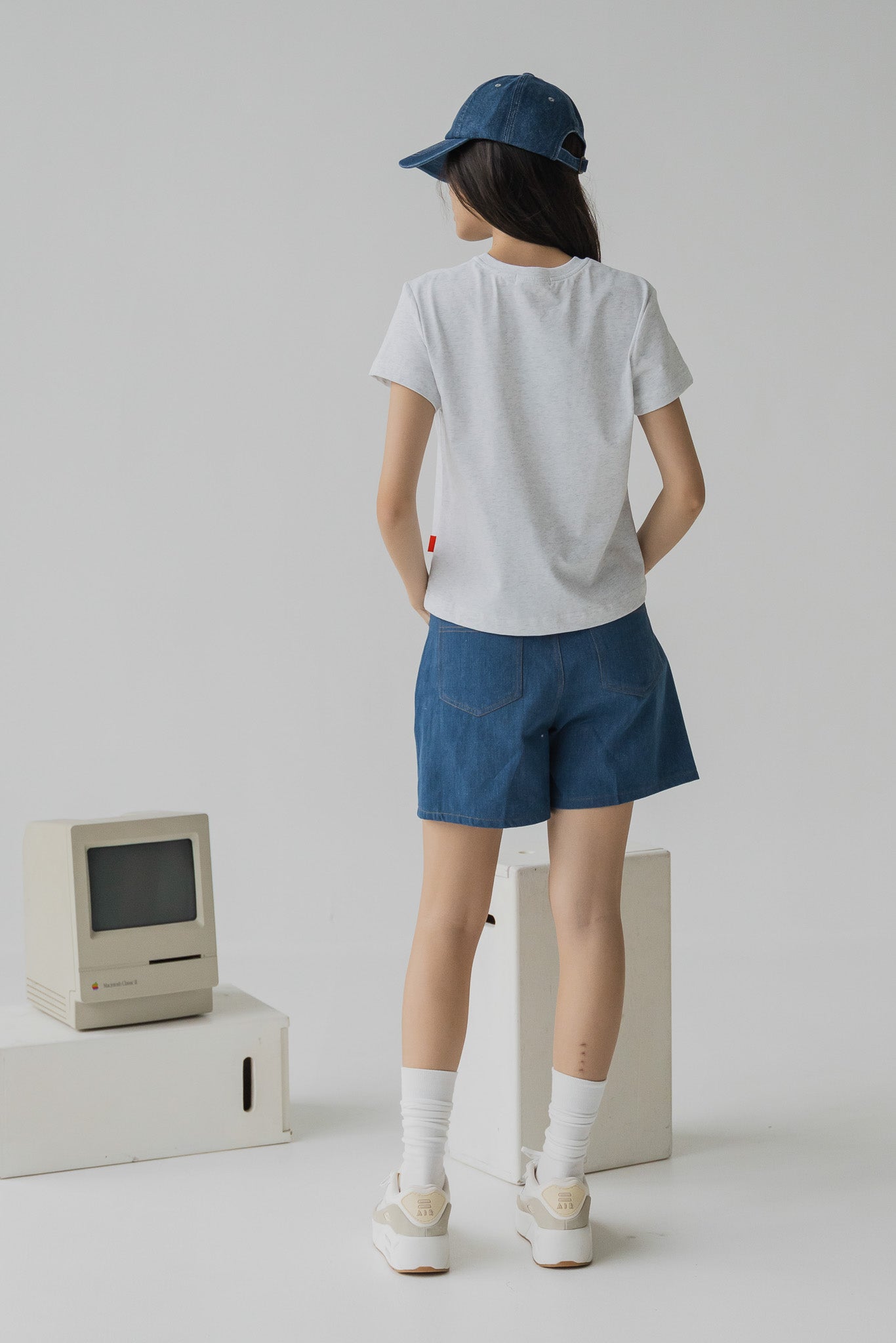 Sunny Side Up Tee in Light Gray