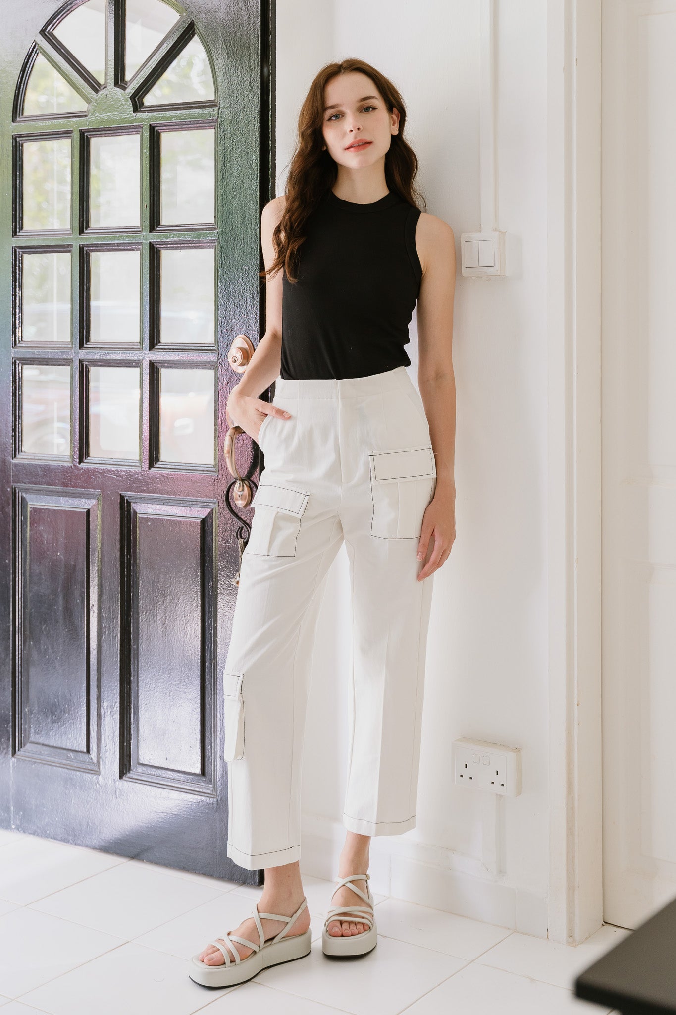 Max Contrast Stitch Cargo Pants in White [ONLINE ONLY]