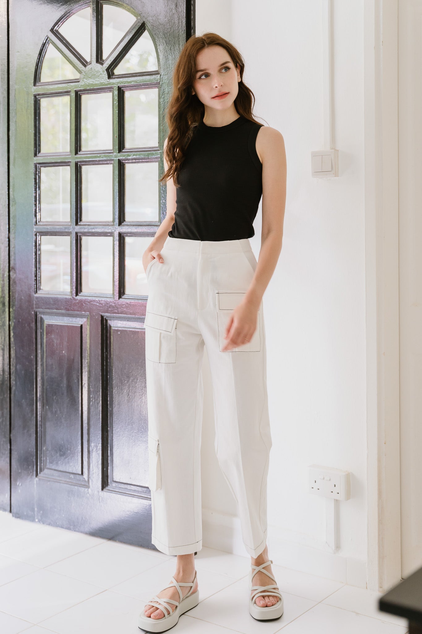 Max Contrast Stitch Cargo Pants in White [ONLINE ONLY]