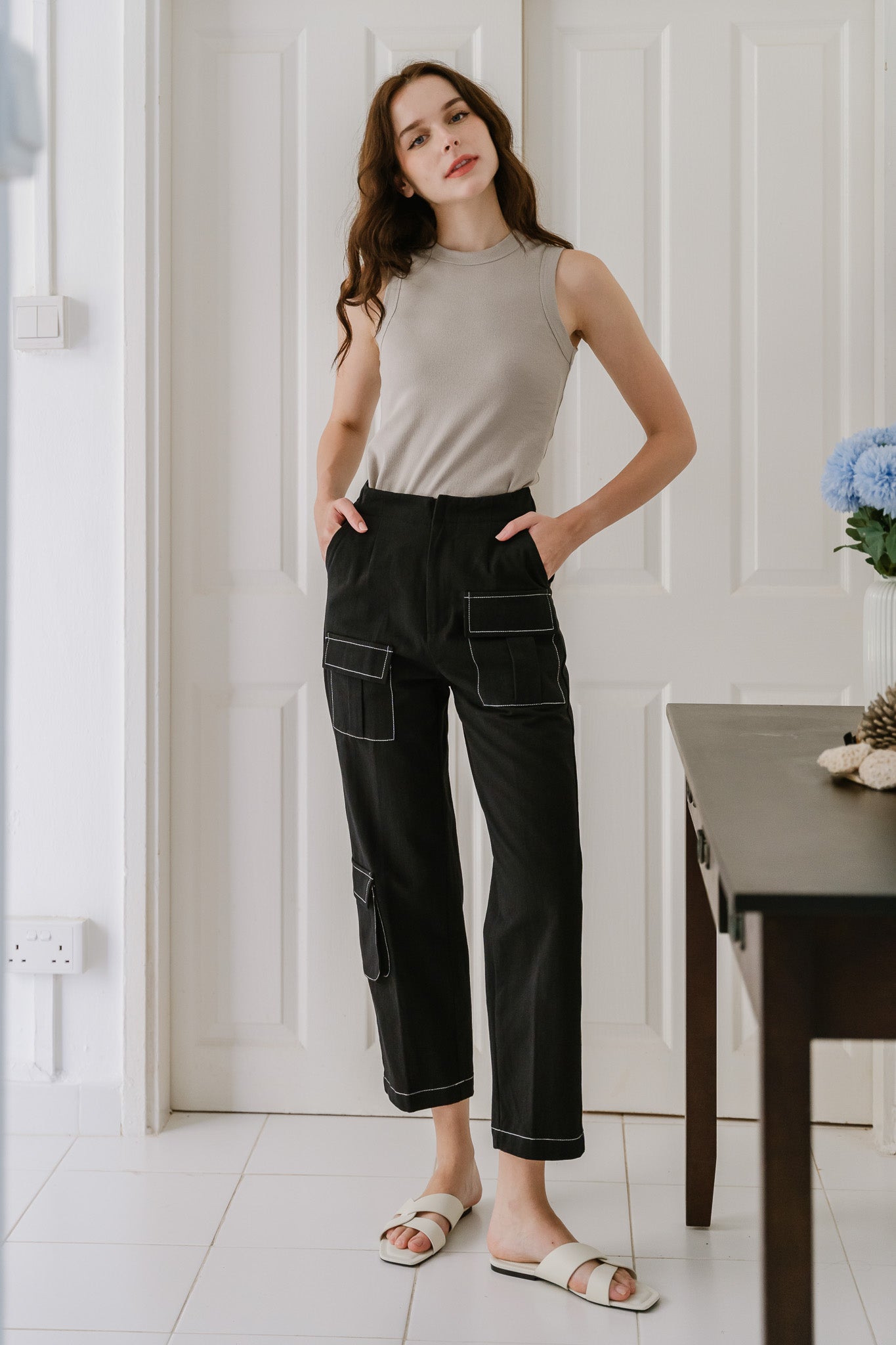 Max Contrast Stitch Cargo Pants in Black [ONLINE ONLY]