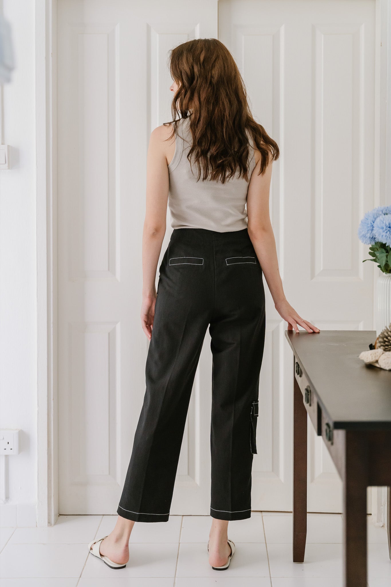 Max Contrast Stitch Cargo Pants in Black [ONLINE ONLY]