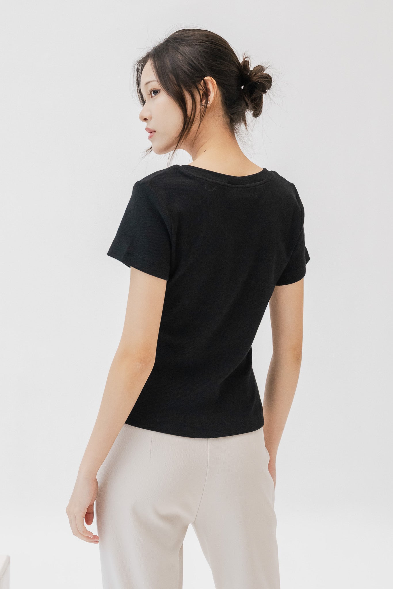 Comfy Scoop Neck Ribbed Tee in Black