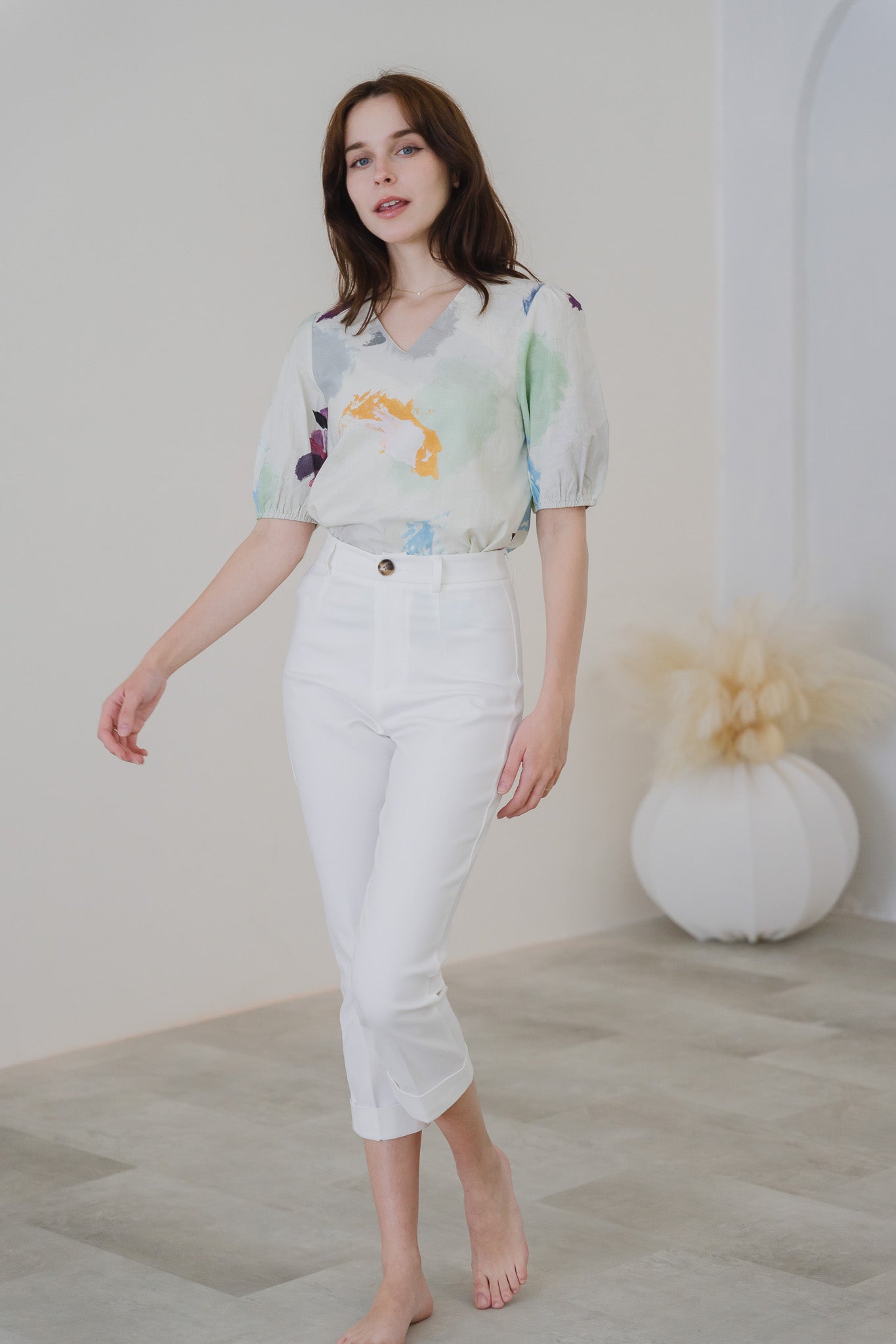 Life On A Canvas II Sleeved Linen Blouse in Harmony