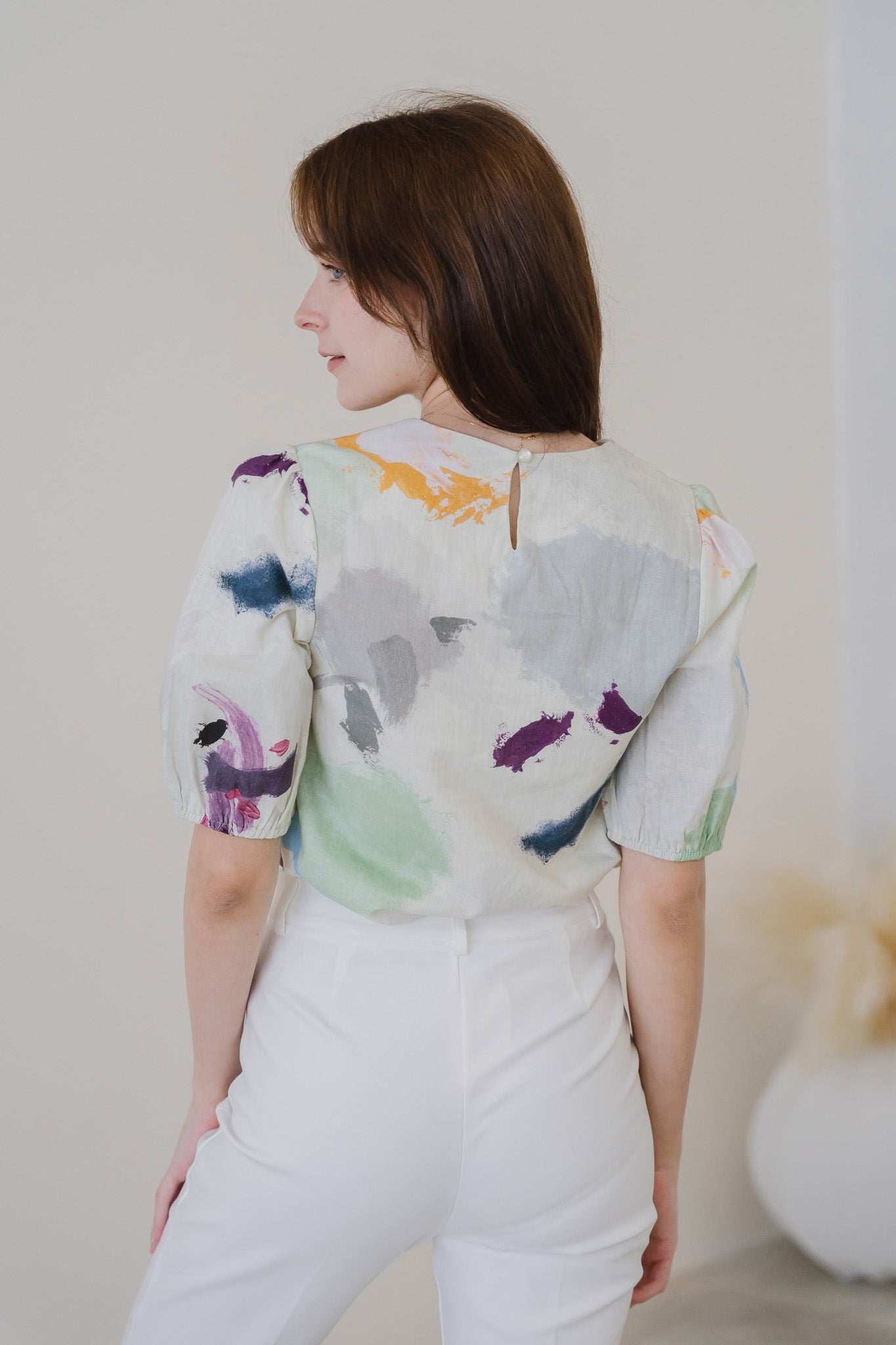 Life On A Canvas II Sleeved Linen Blouse in Harmony