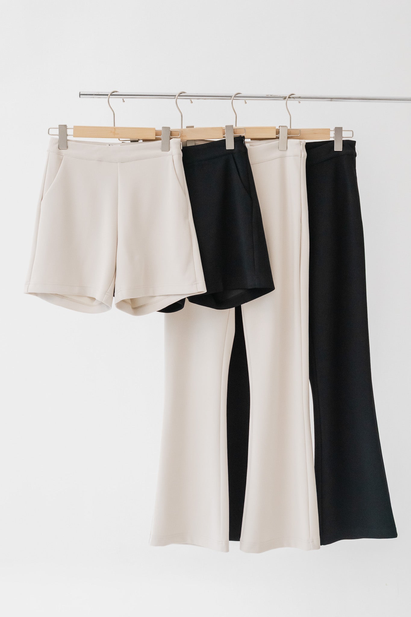Jodie Clean Cut Shorts in Cream