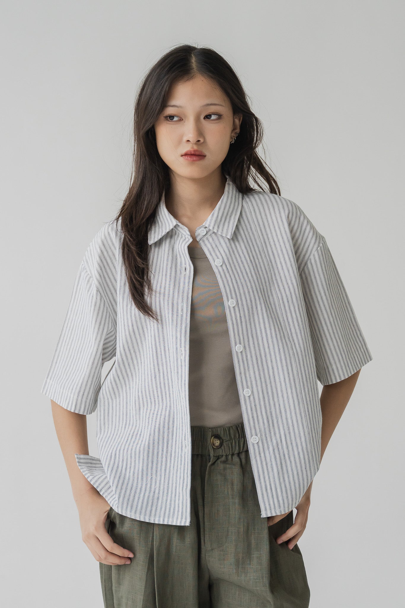 Off-duty Linen Striped Shirt in White
