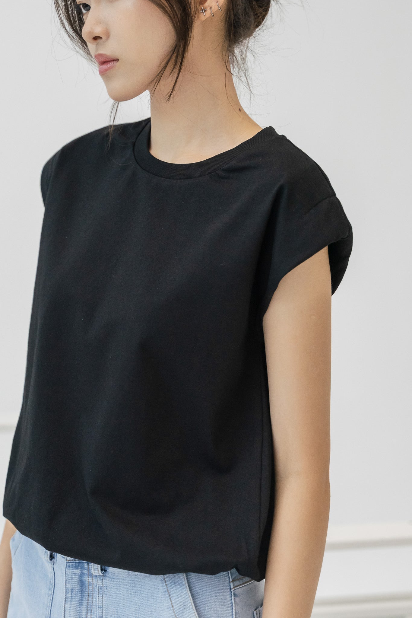 Oversized Muscle Tee in Black