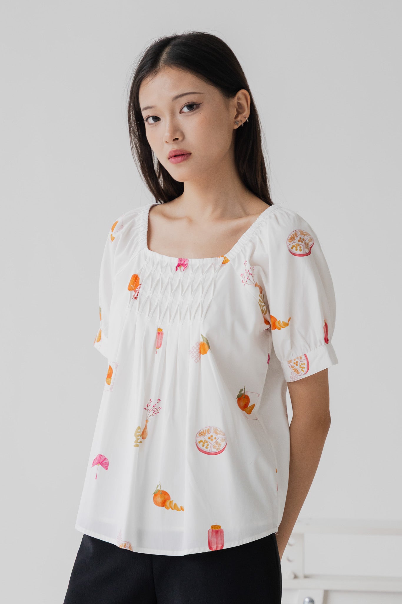 Sweet Savoury Spring Pleat Detail Blouse in Cloud