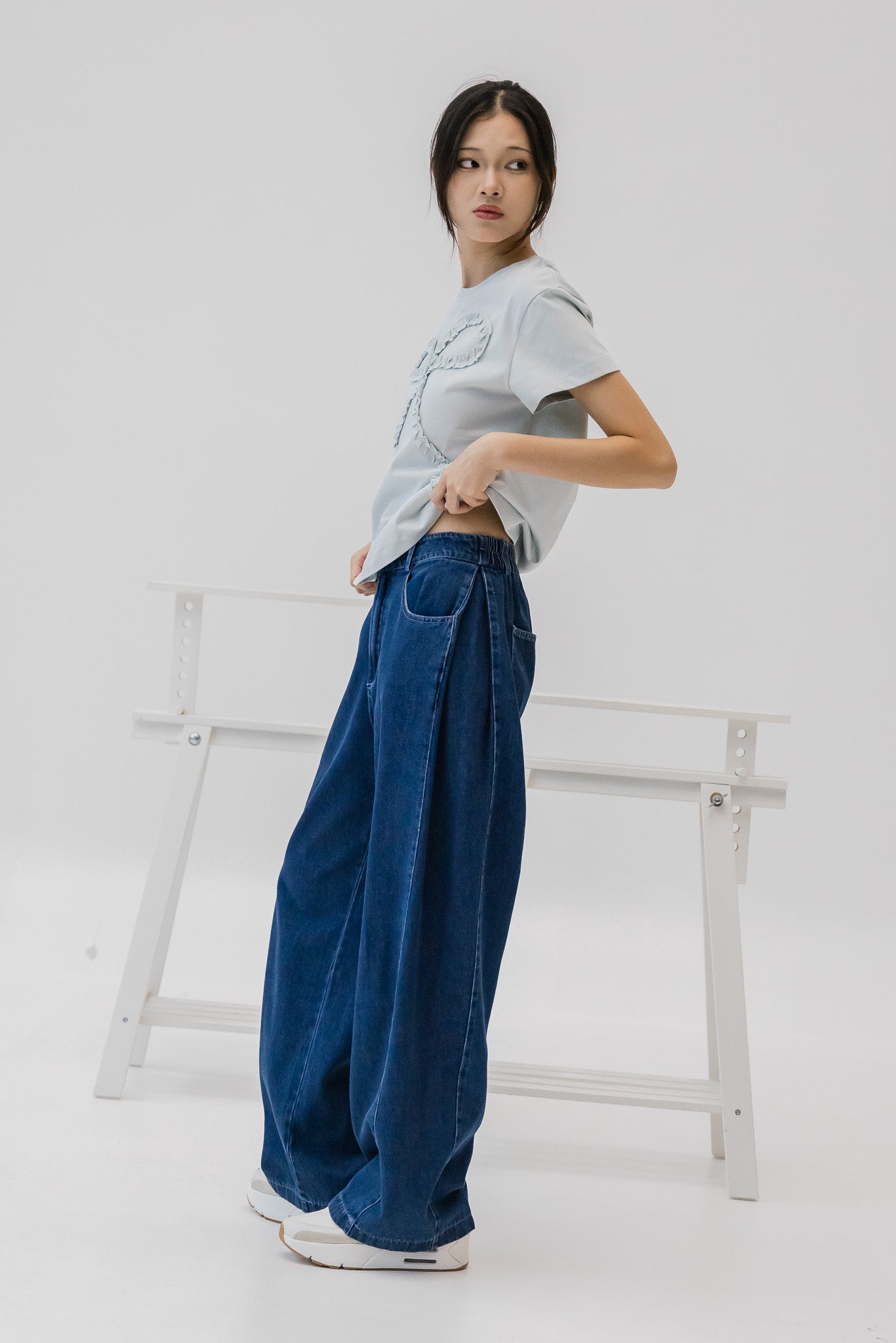 Side Pleat Baggy Jeans in Dark Wash