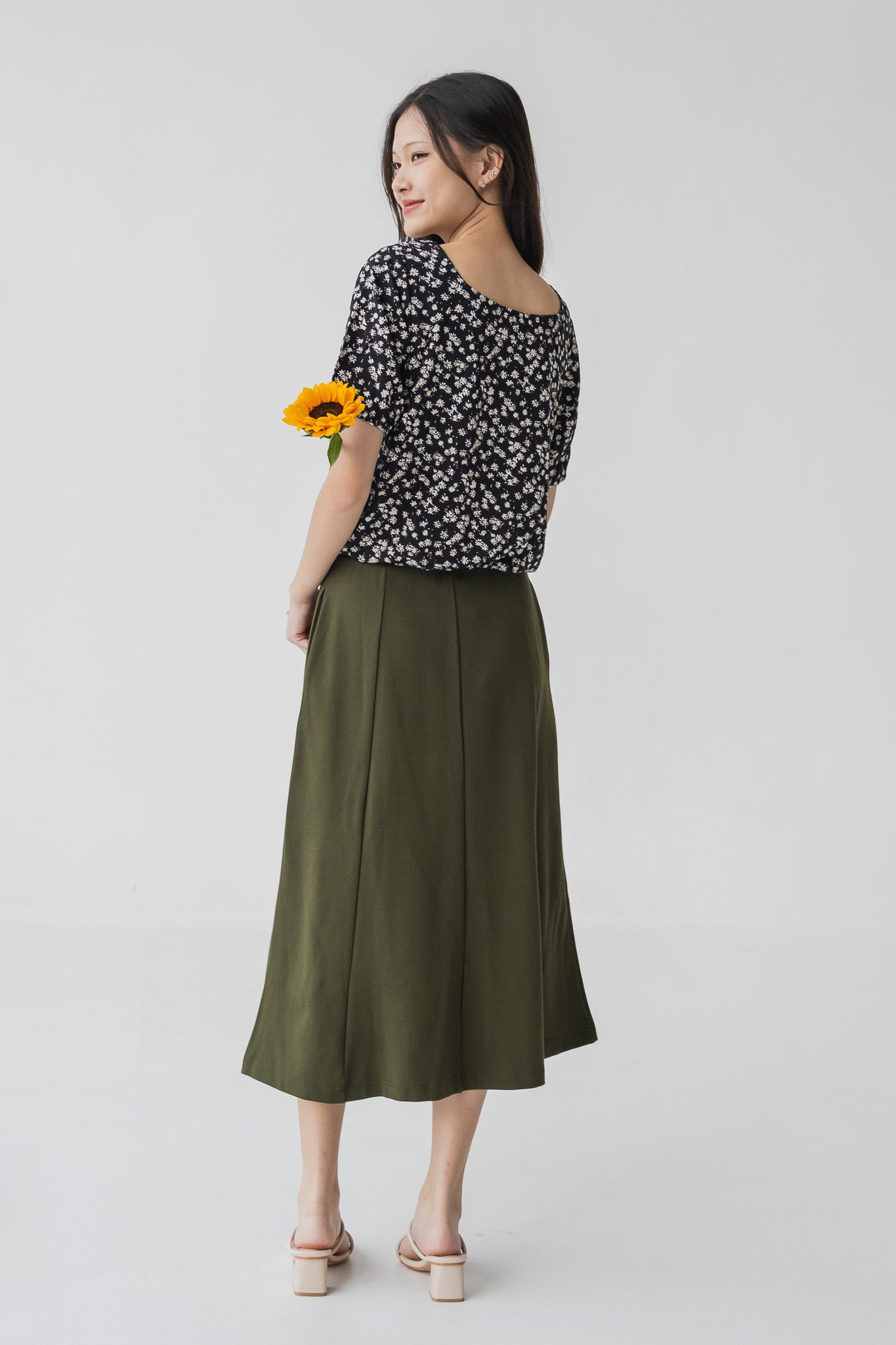 Amanda Panel Roma Skirt in Army Green [ONLINE ONLY]