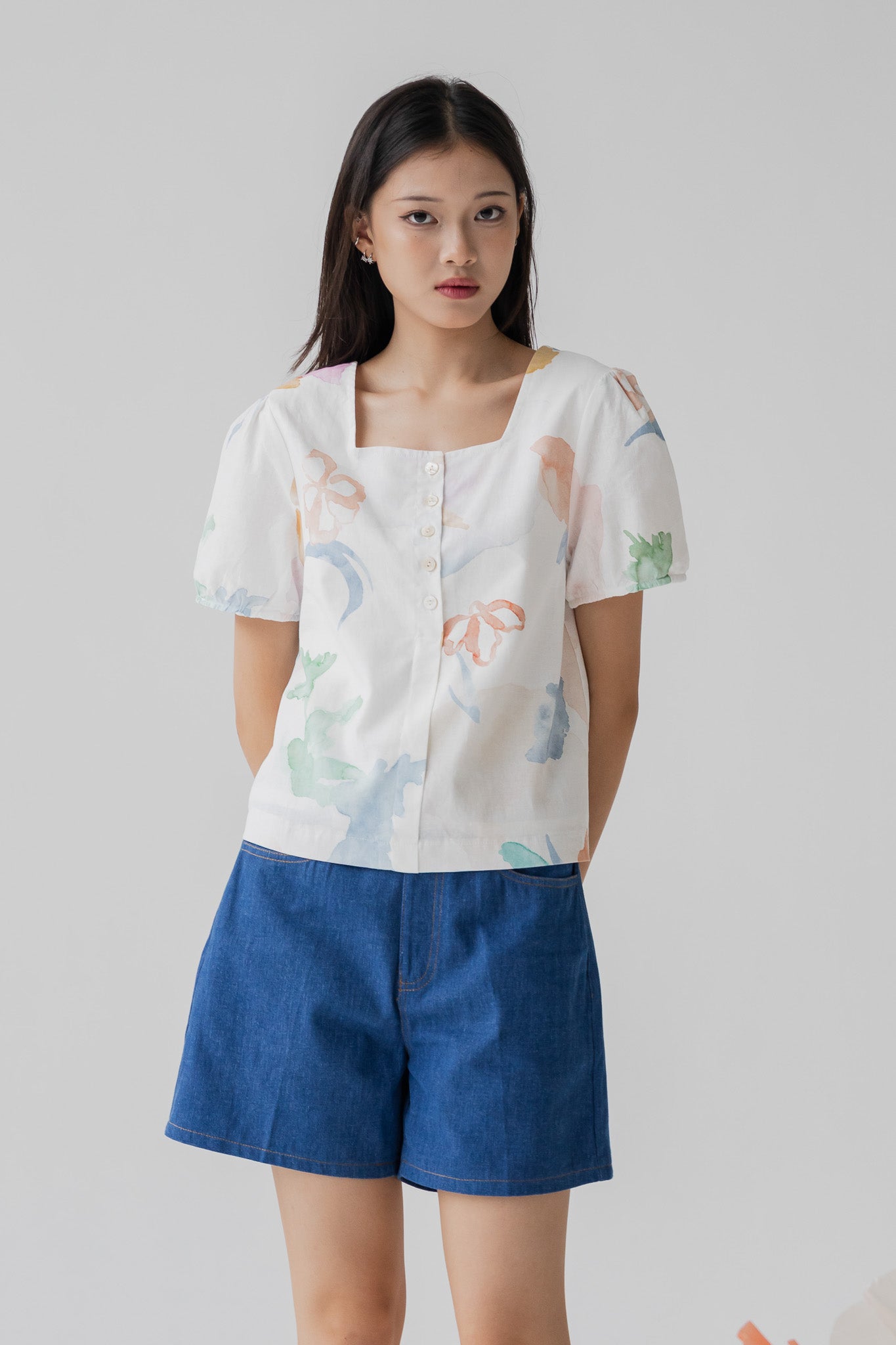 Garden of Eden Two-way Linen Blouse