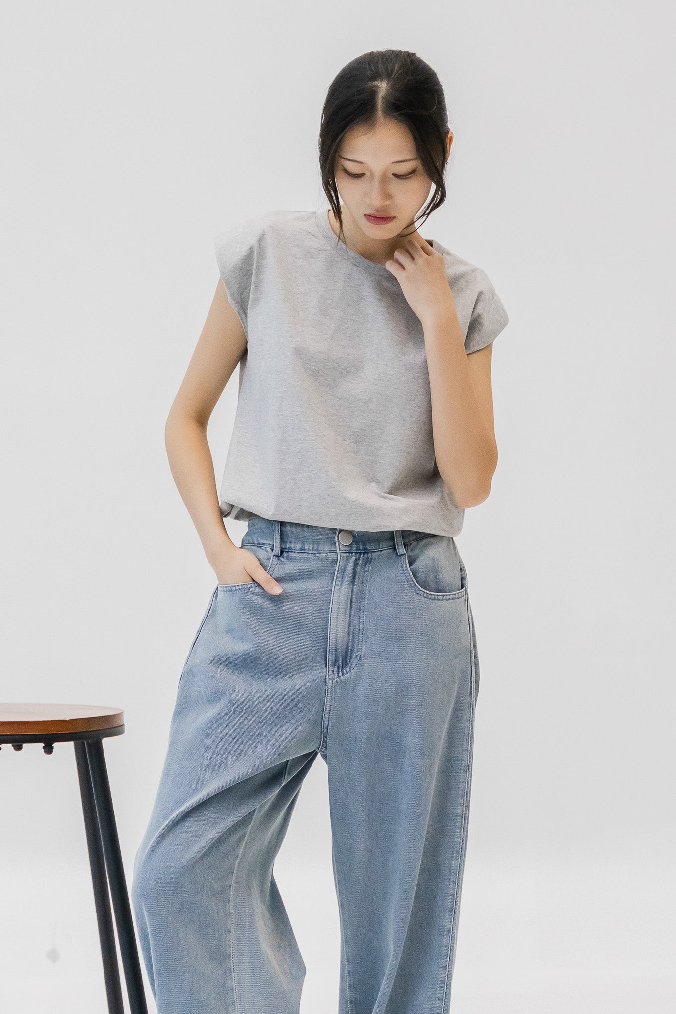 Oversized Muscle Tee in Gray