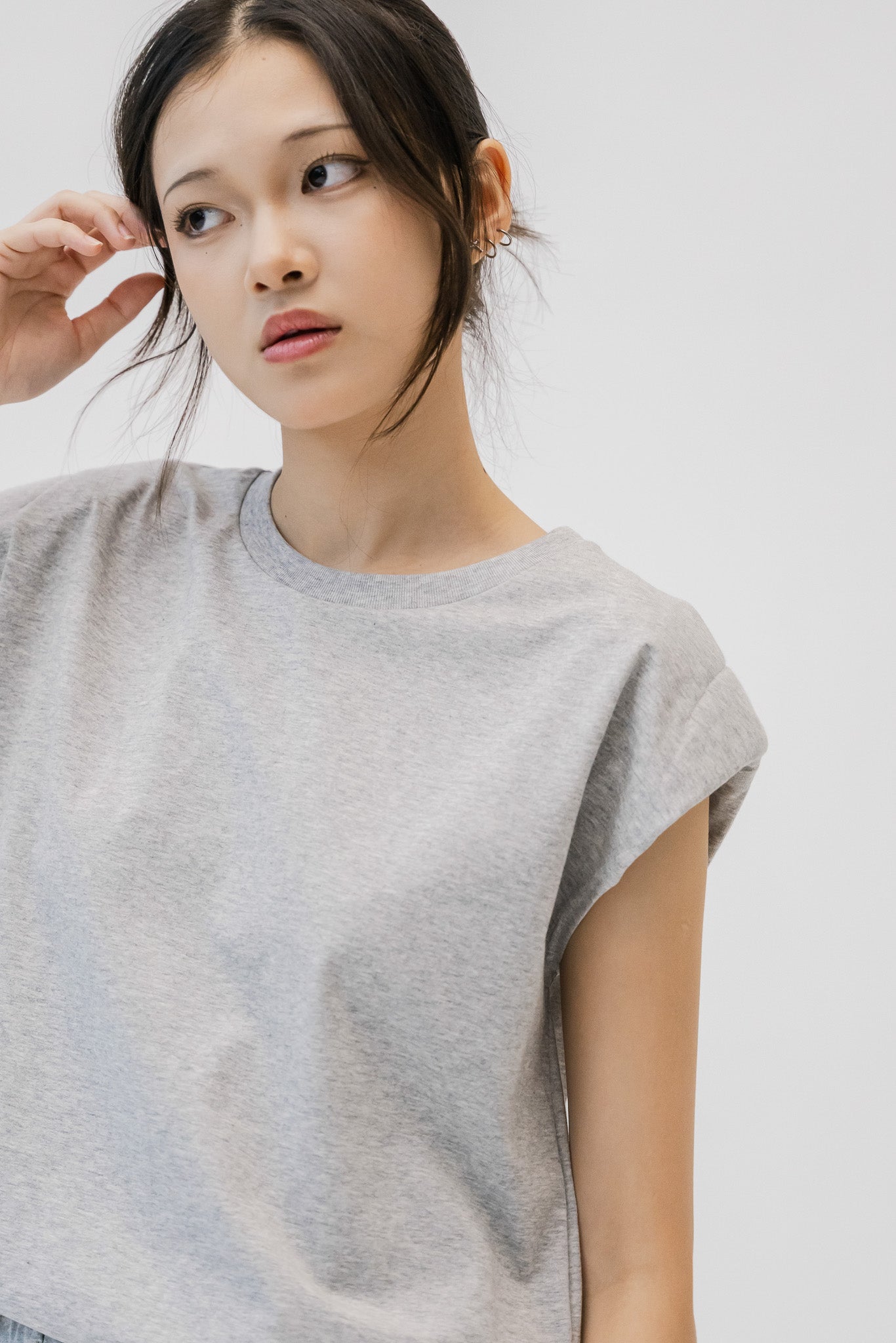 Oversized Muscle Tee in Gray